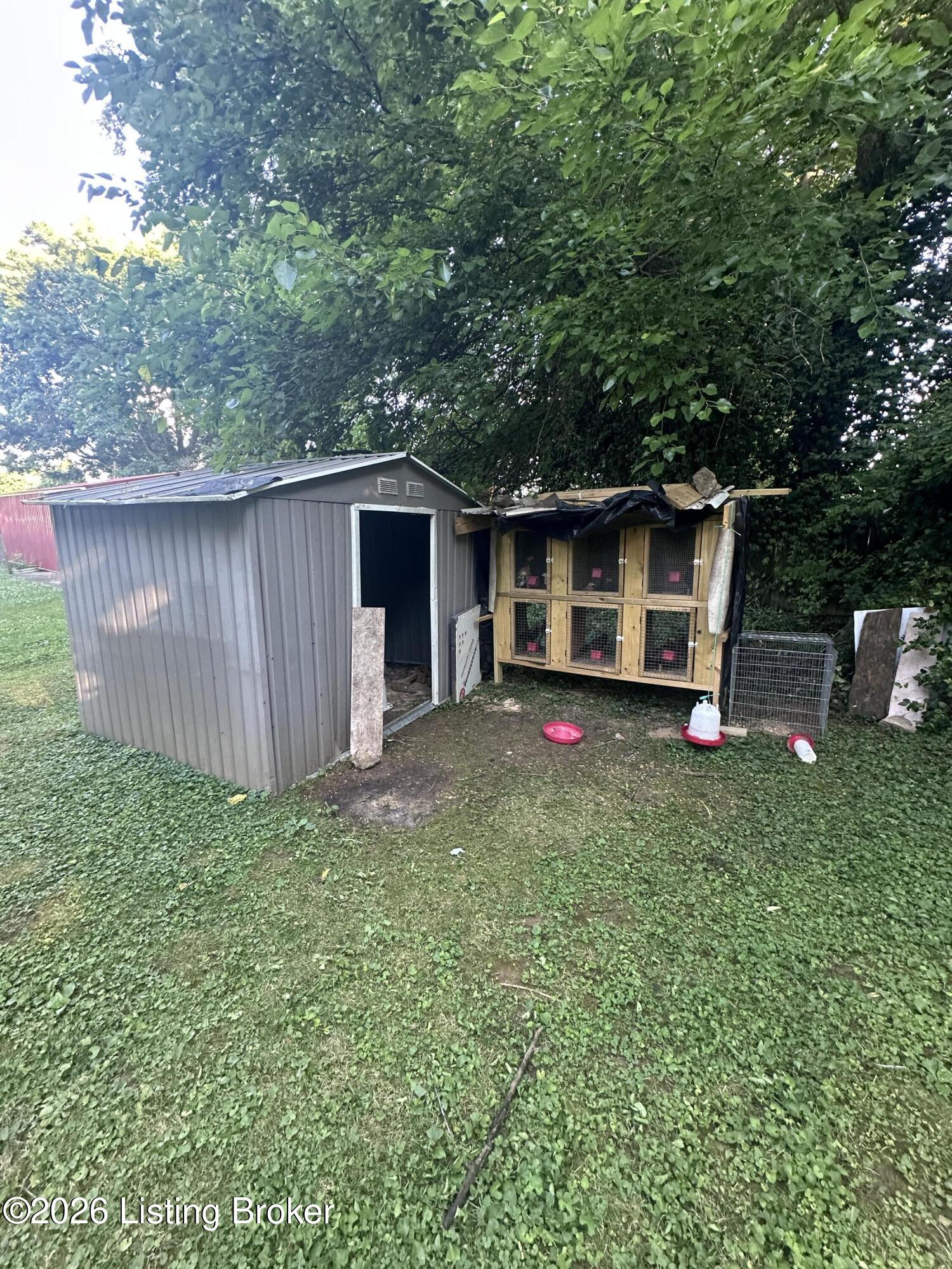 103 Eminence Pike