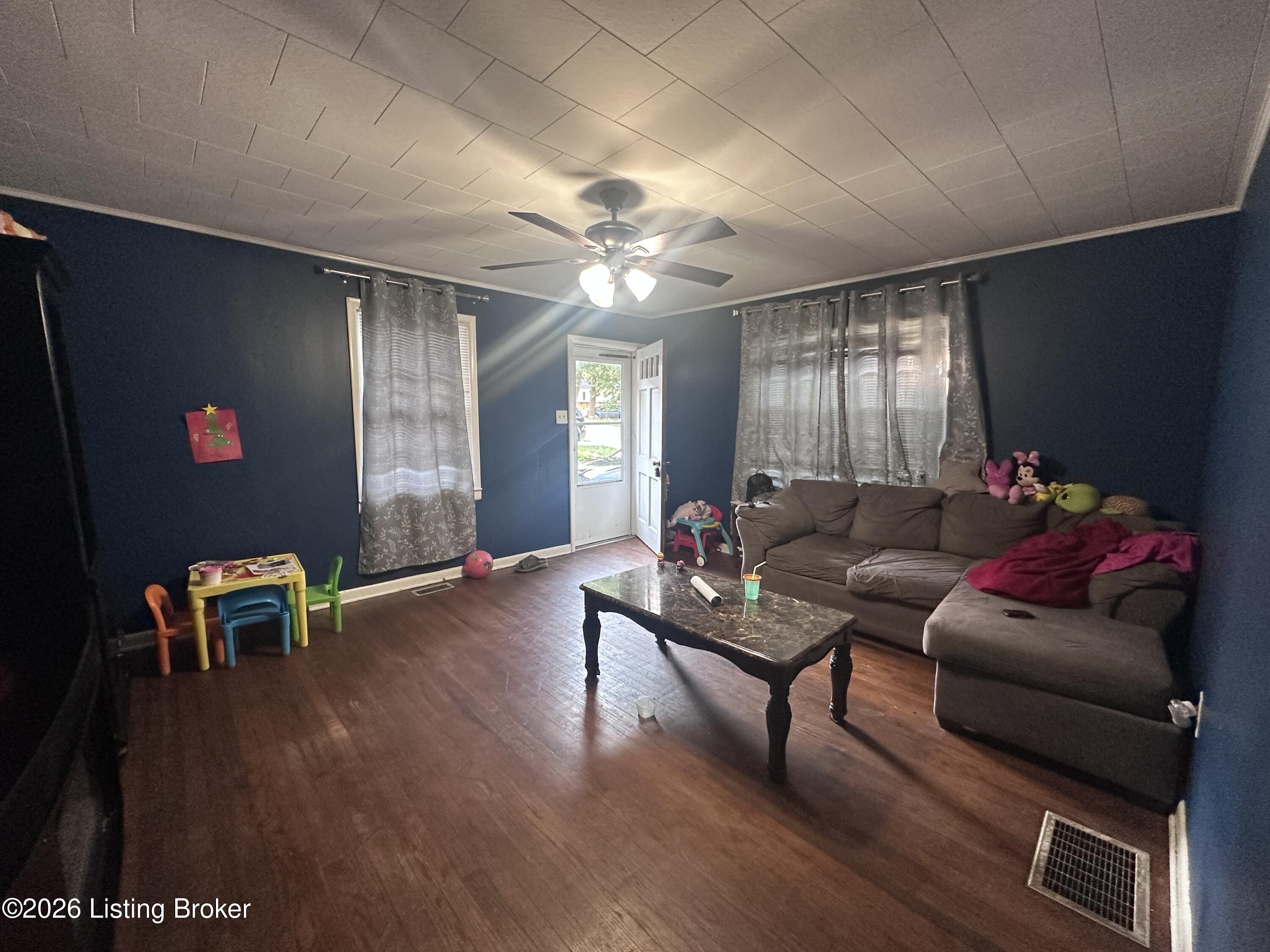103 Eminence Pike
