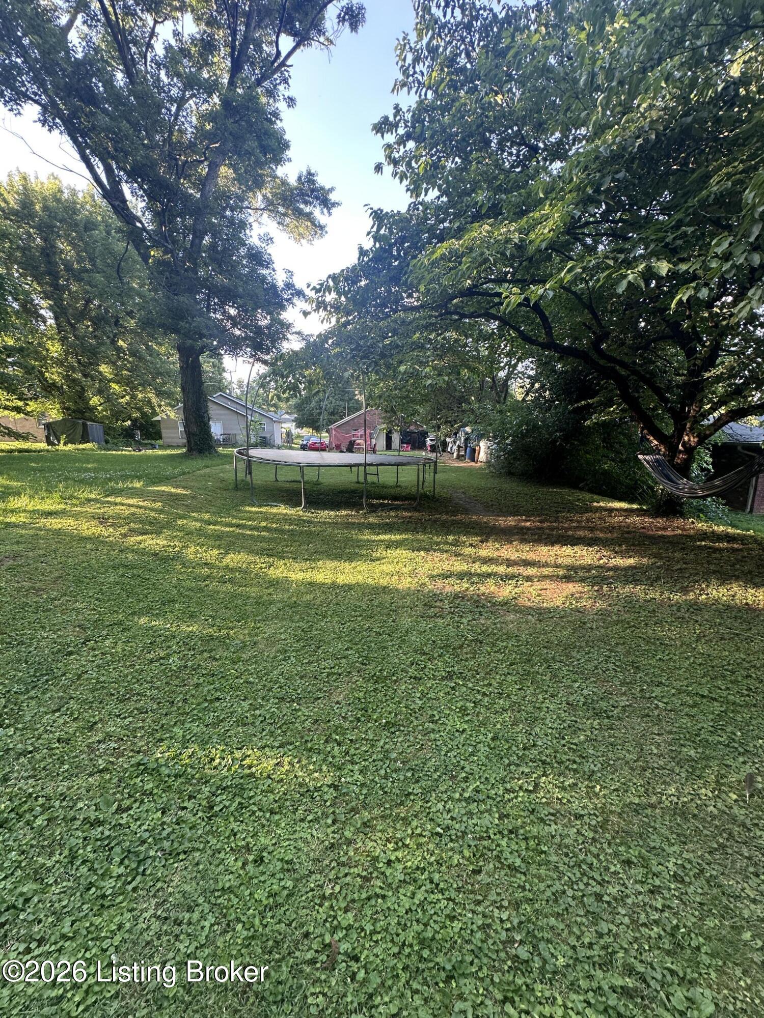 103 Eminence Pike