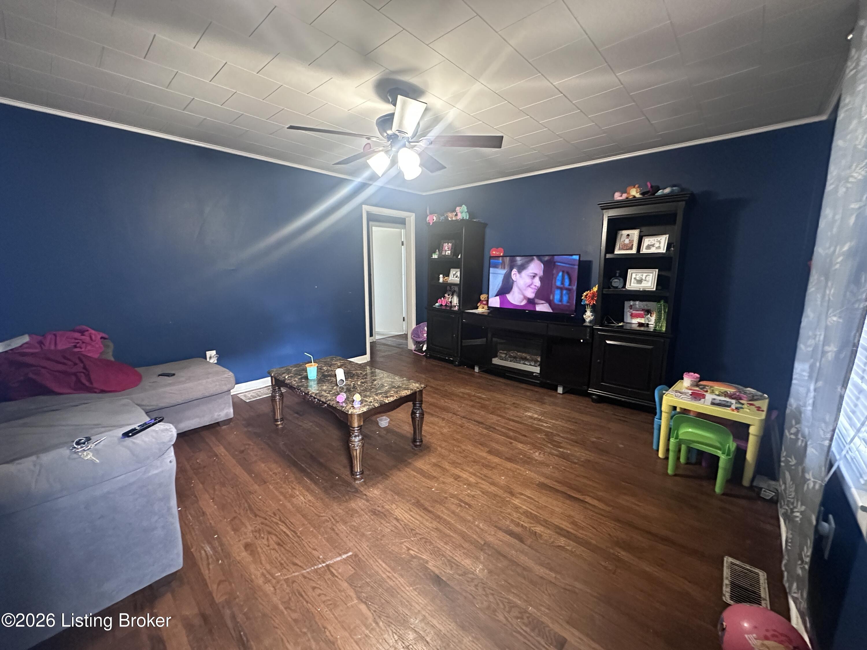 103 Eminence Pike