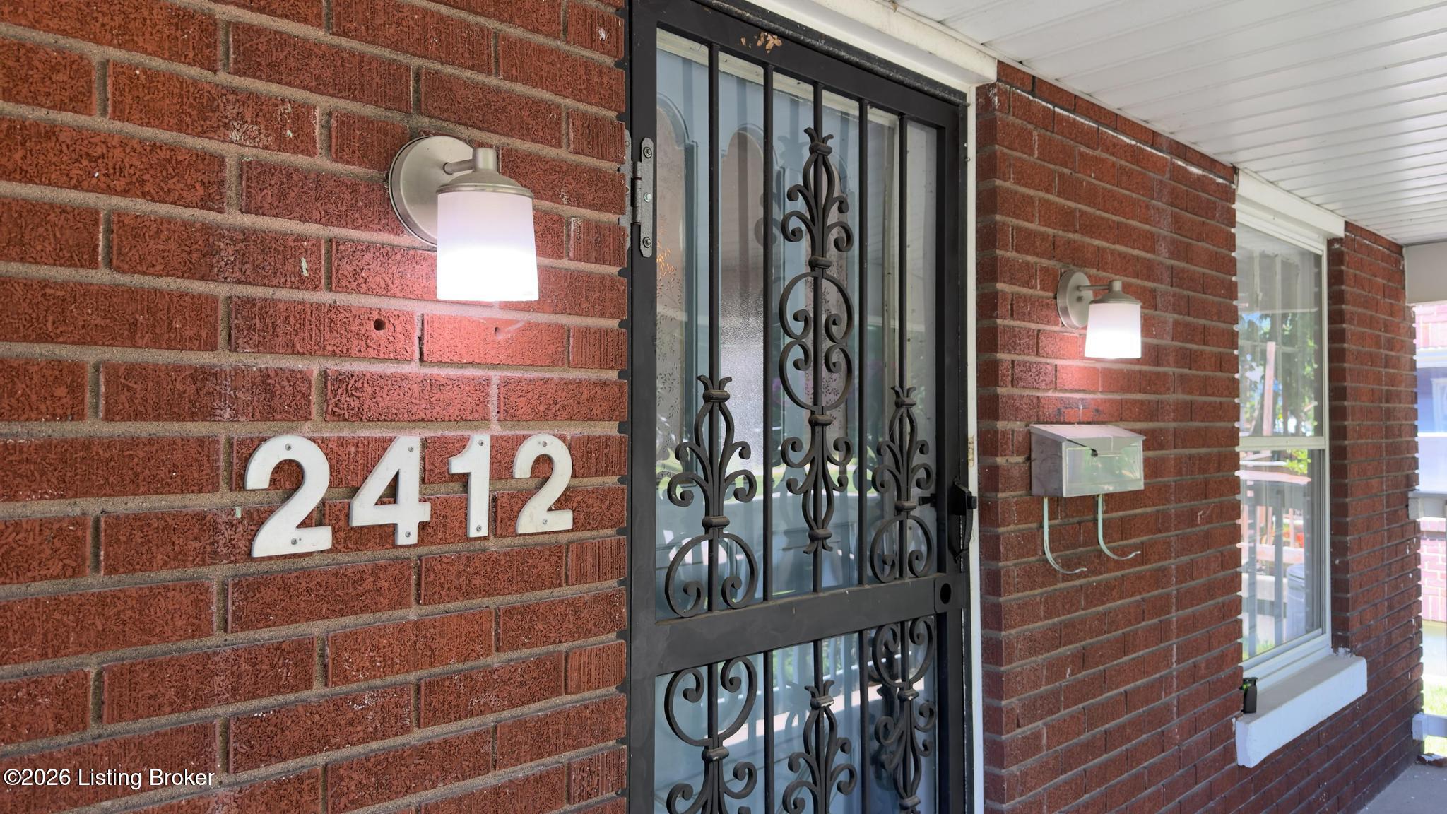 2412 Bradley Ave
