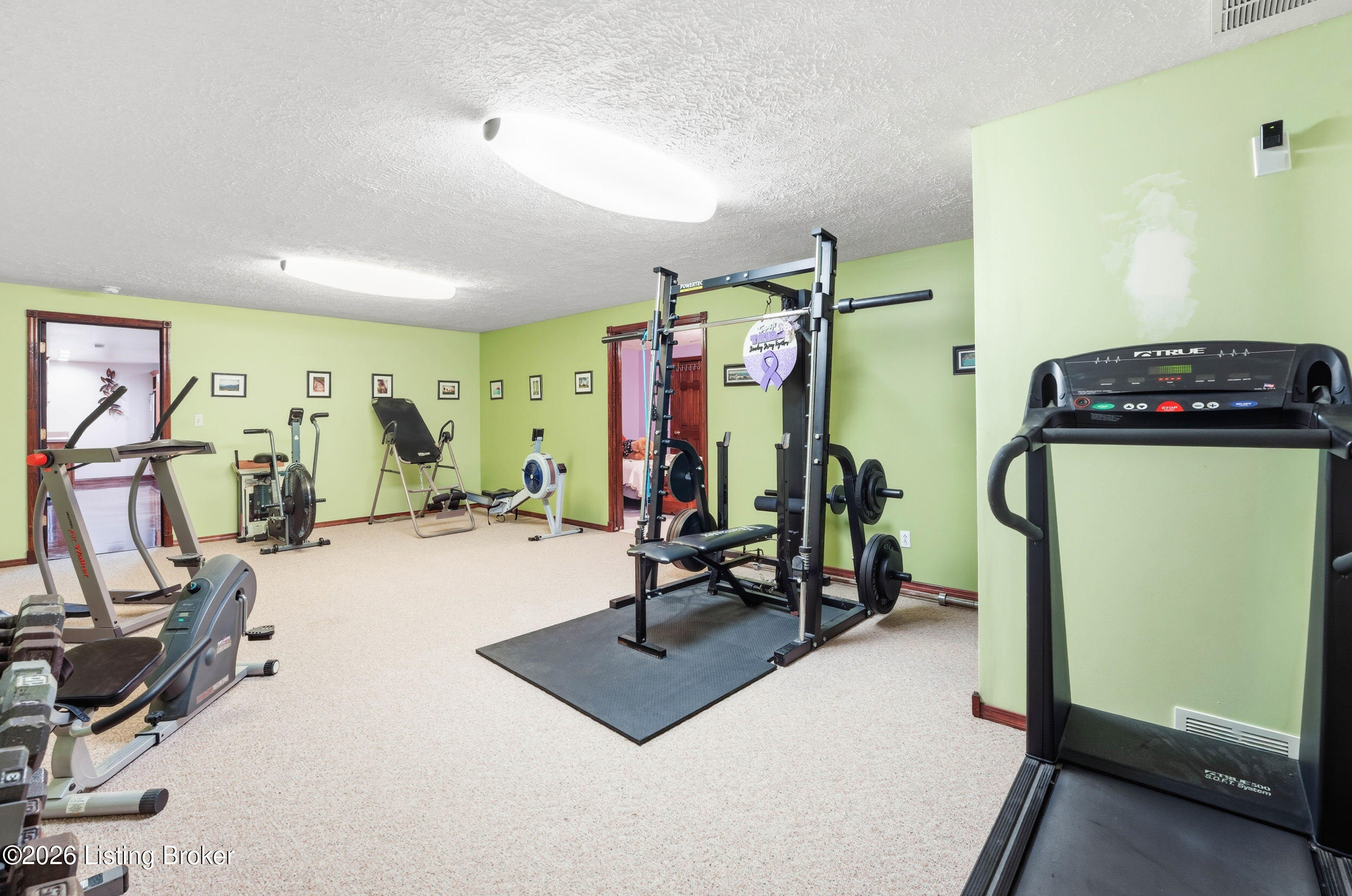 360 Aquaview Dr