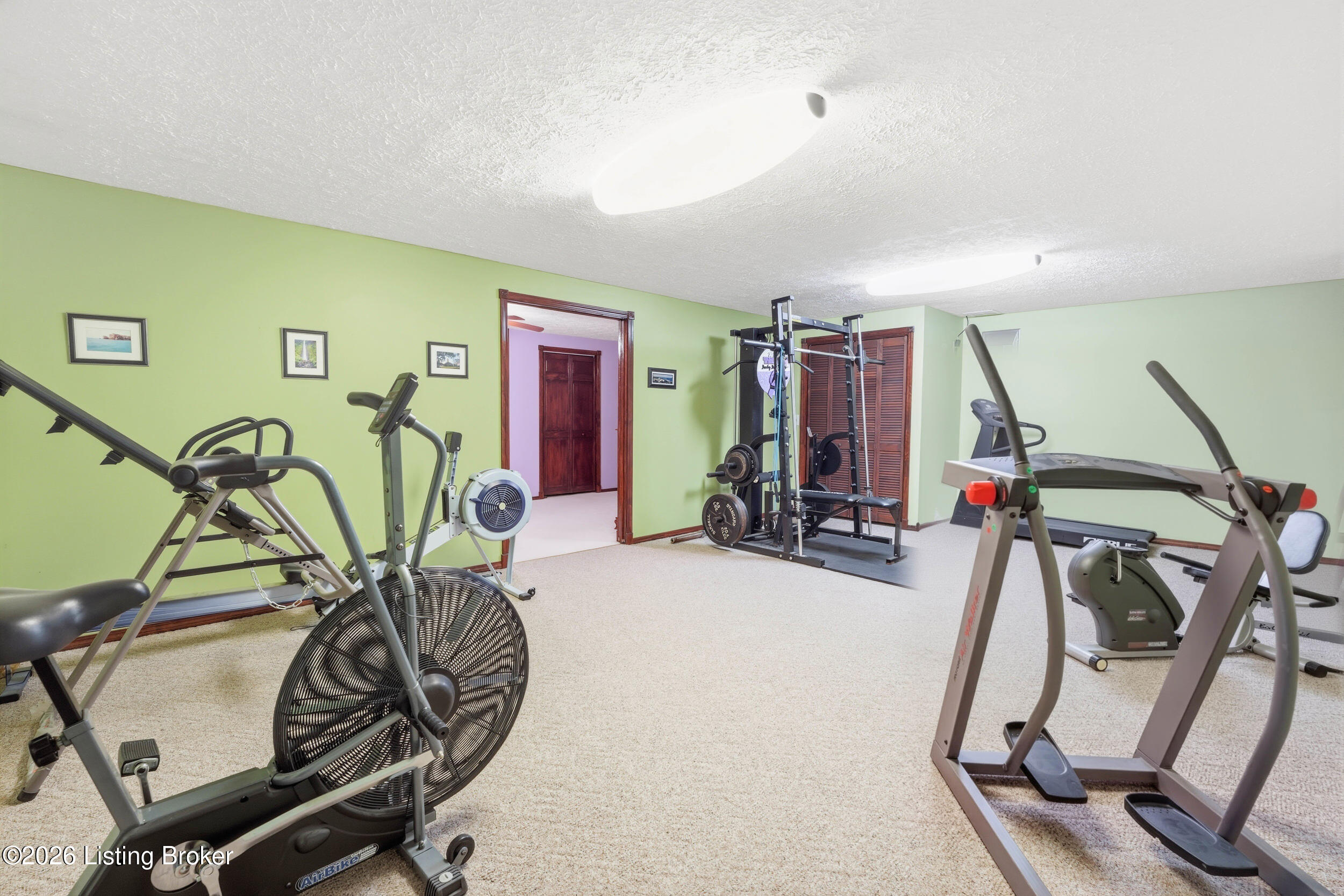 360 Aquaview Dr
