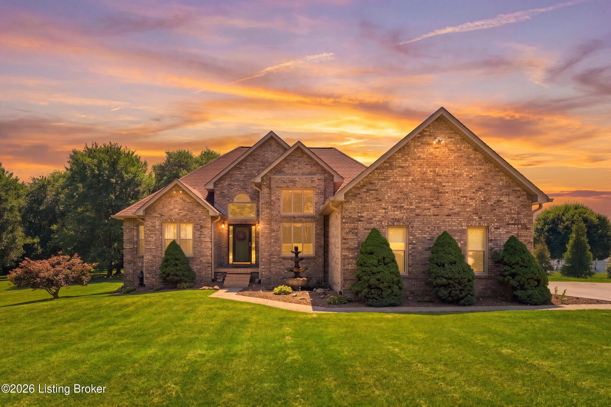 360 Aquaview Dr