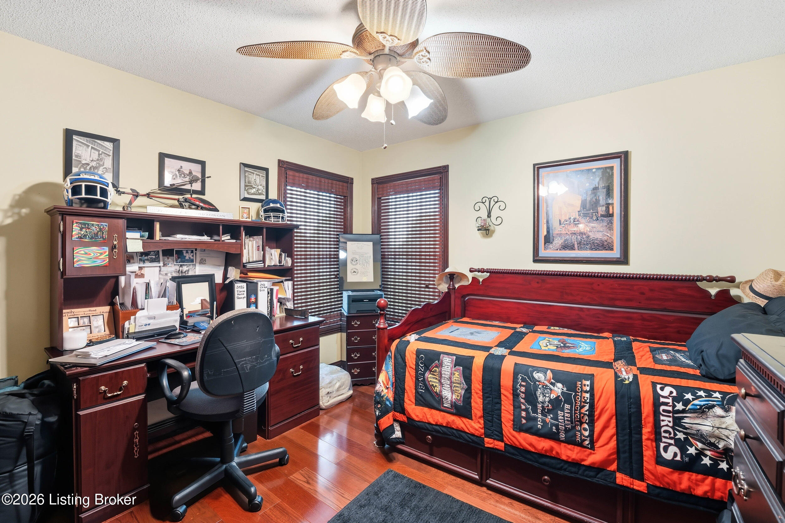 360 Aquaview Dr