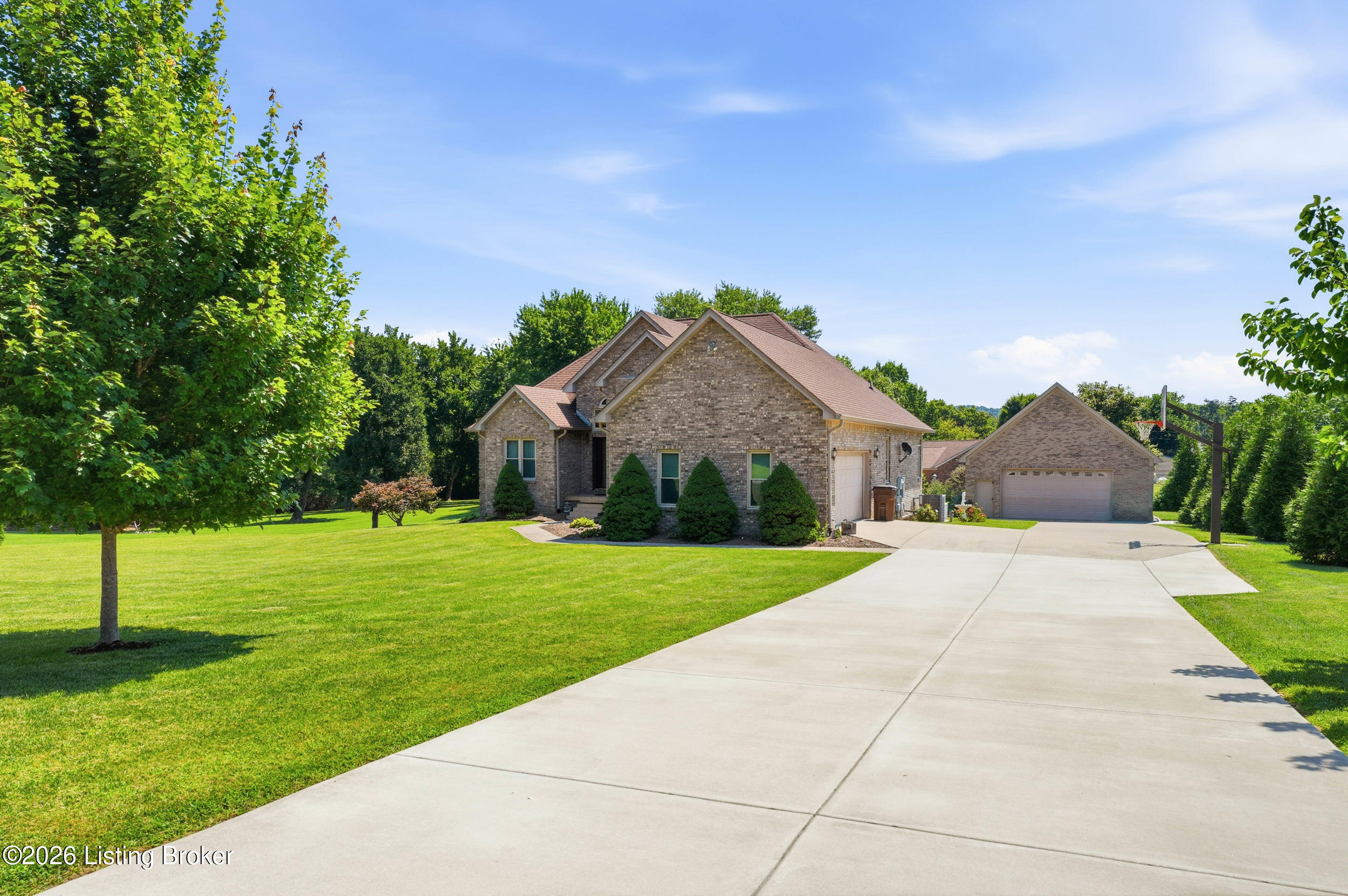 360 Aquaview Dr