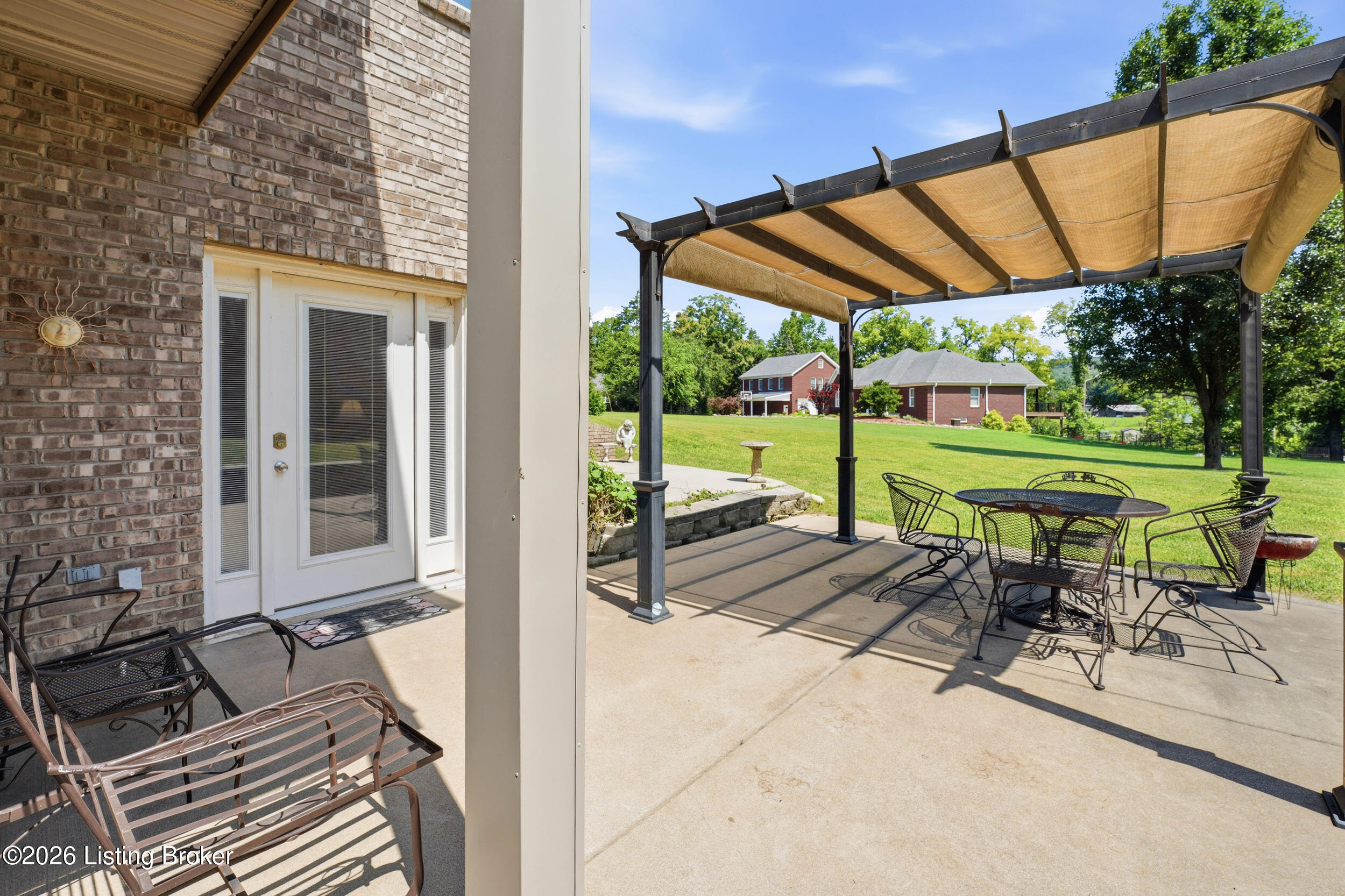 360 Aquaview Dr