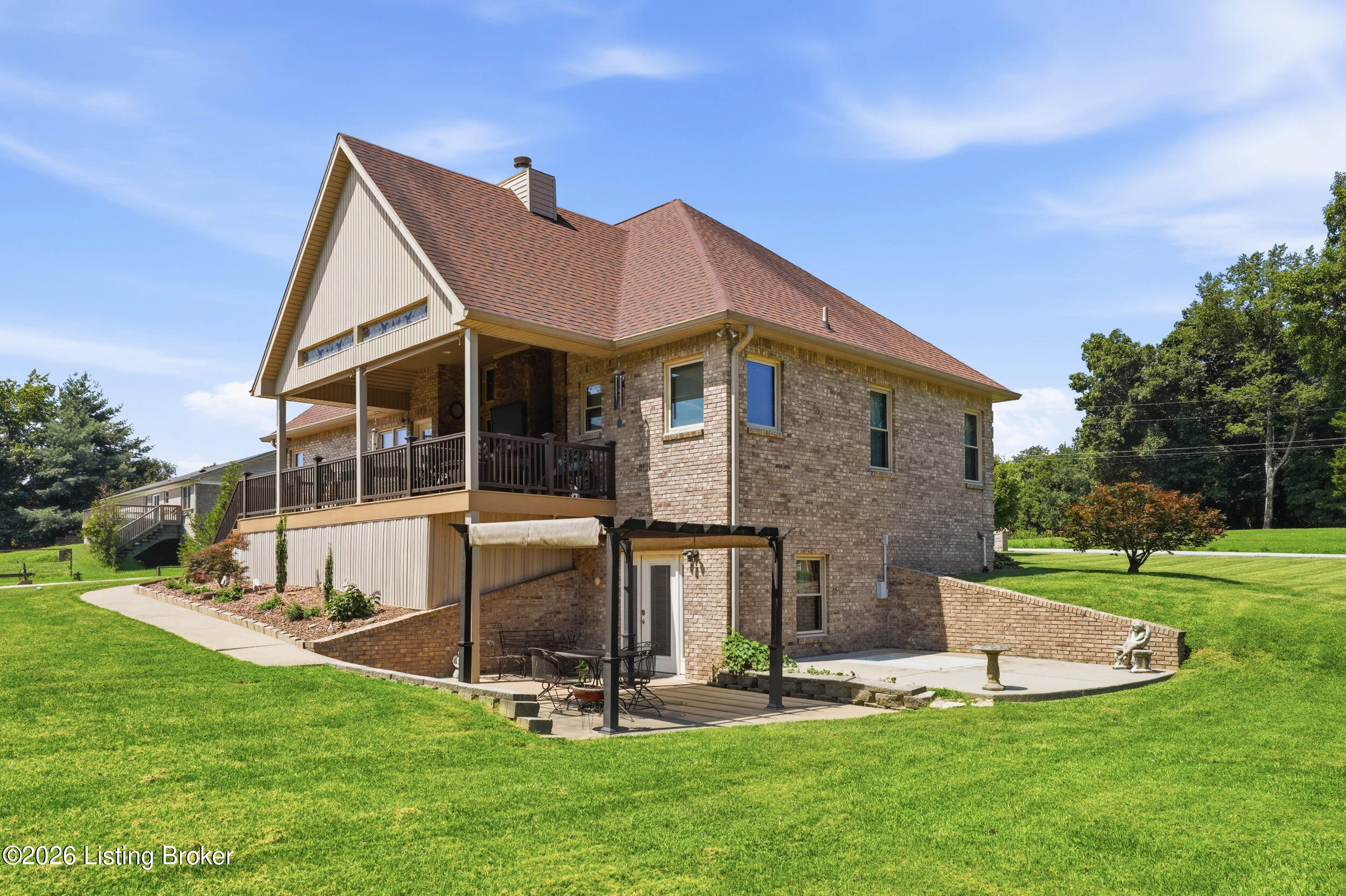 360 Aquaview Dr