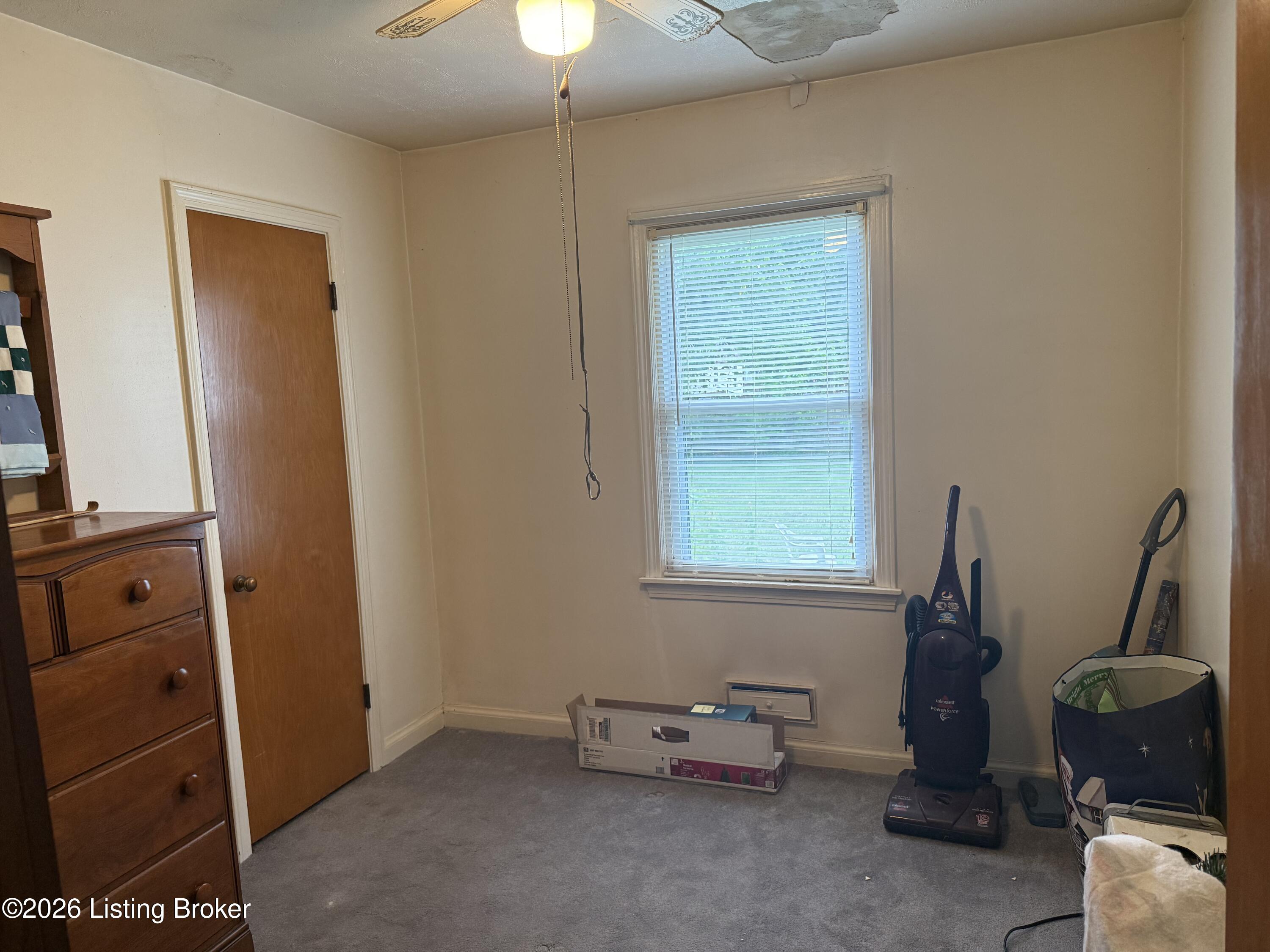 13106 Meadowlawn Dr