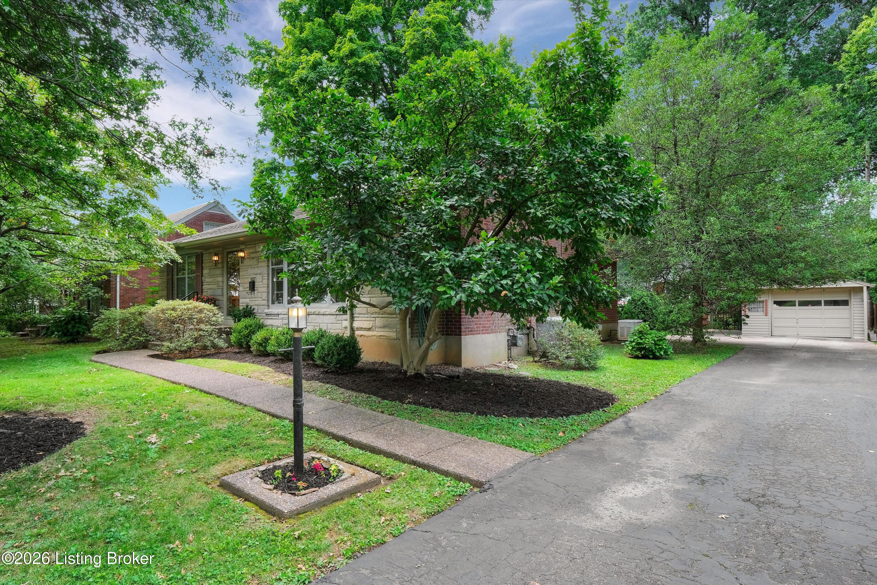 204 Biltmore Rd