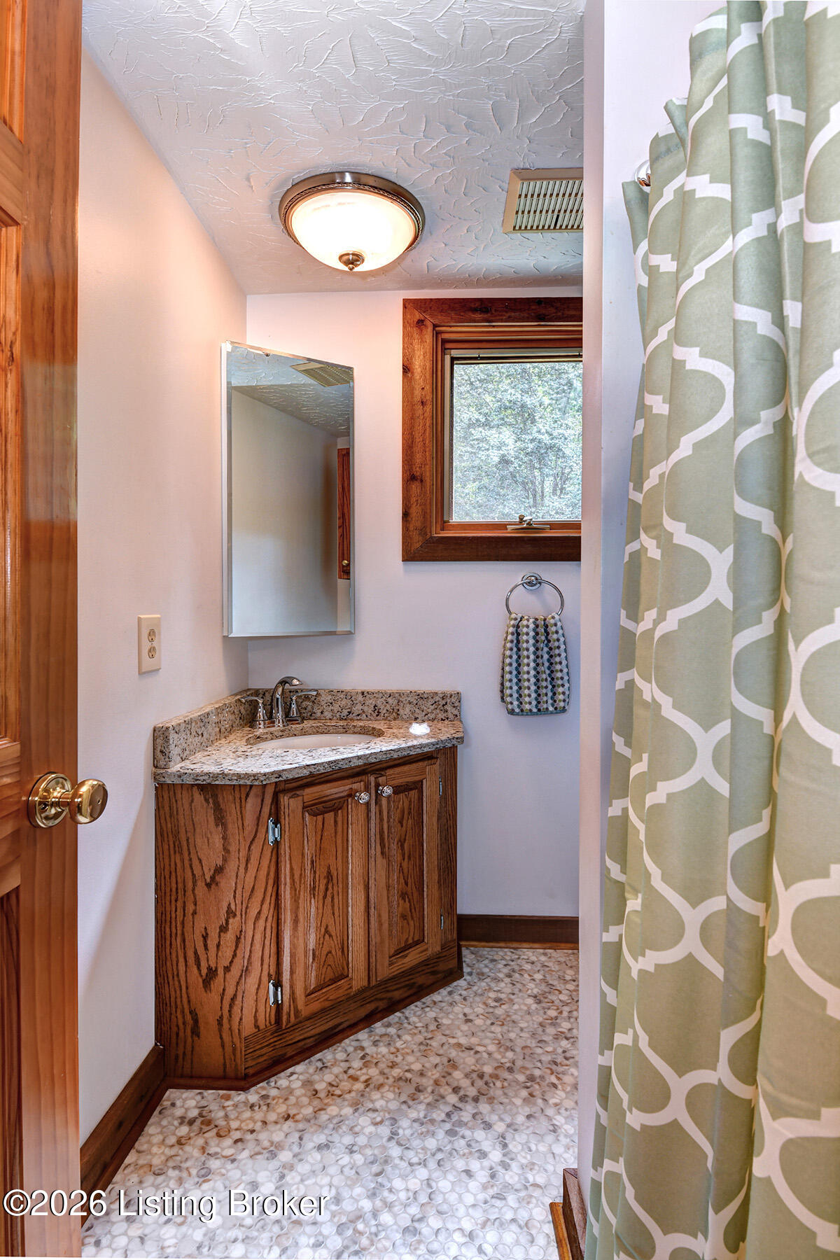 593 Lochober Rd