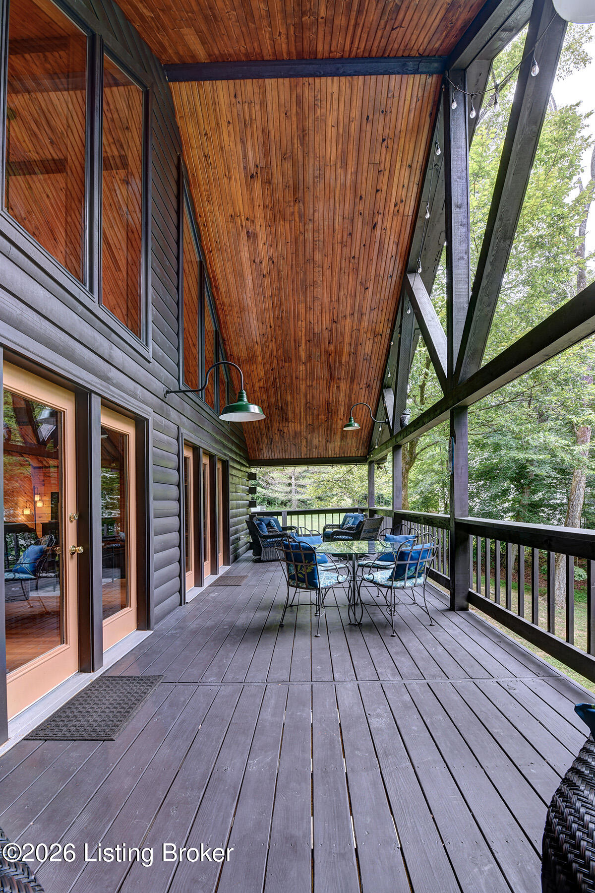 593 Lochober Rd