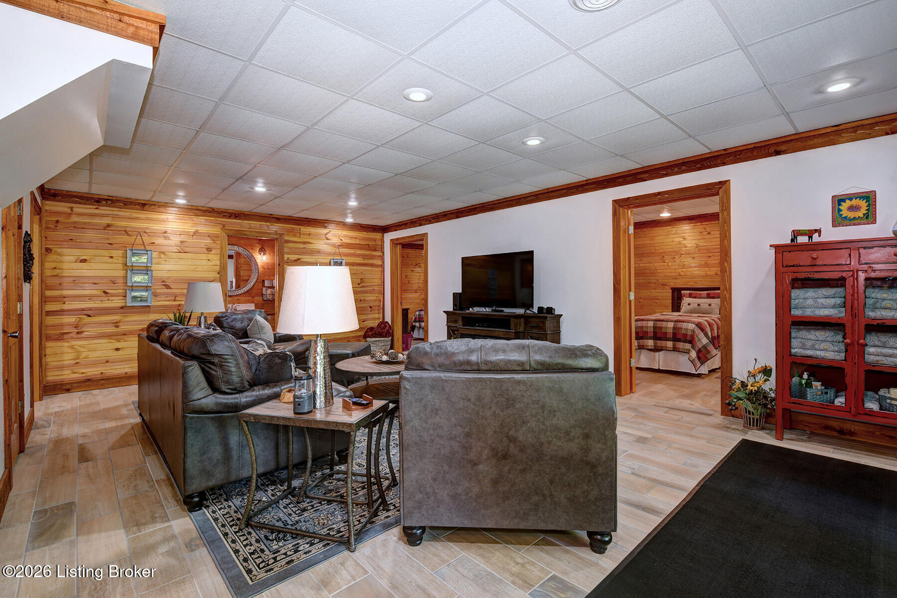 593 Lochober Rd