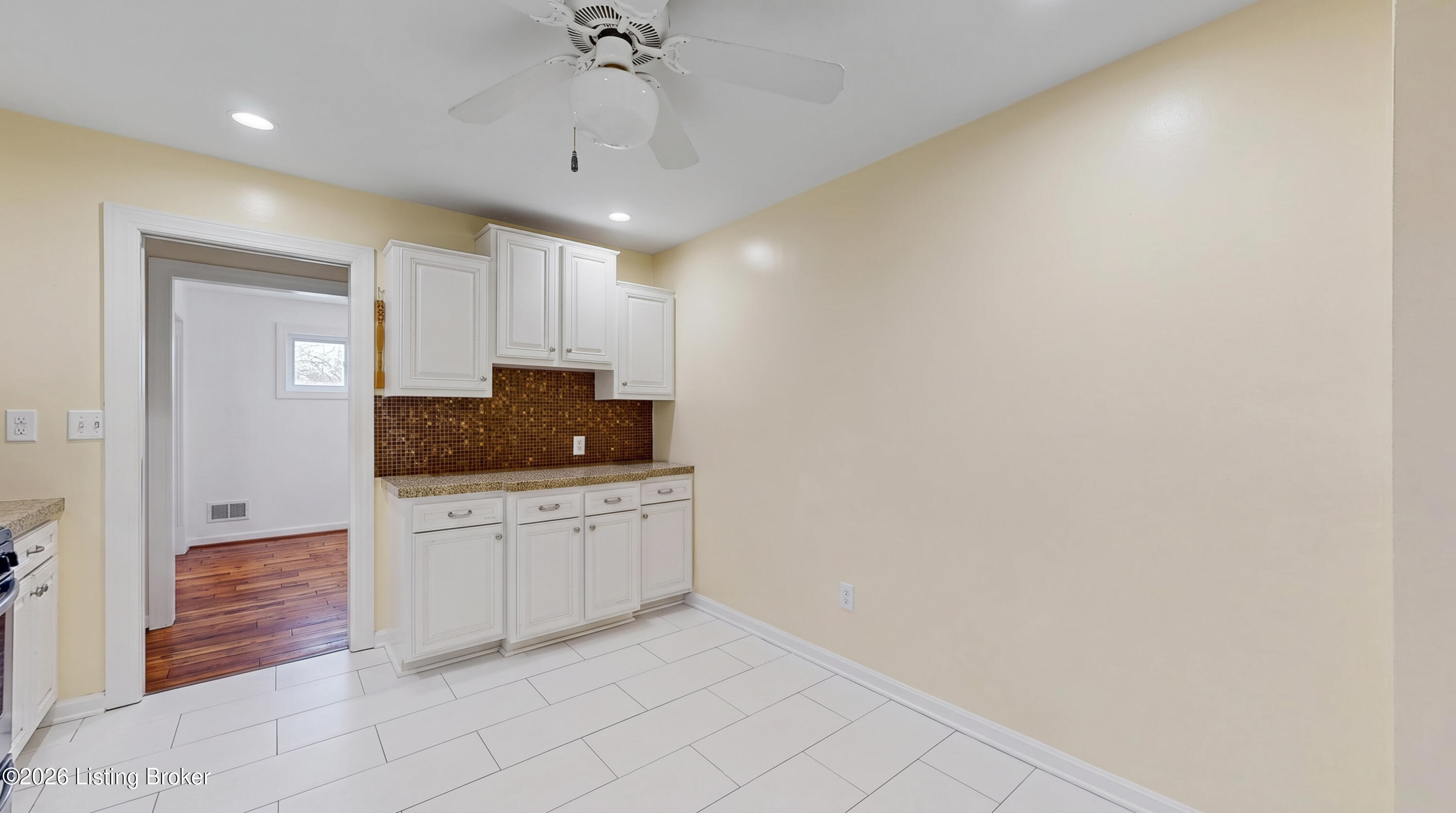 6711 John Hancock Pl