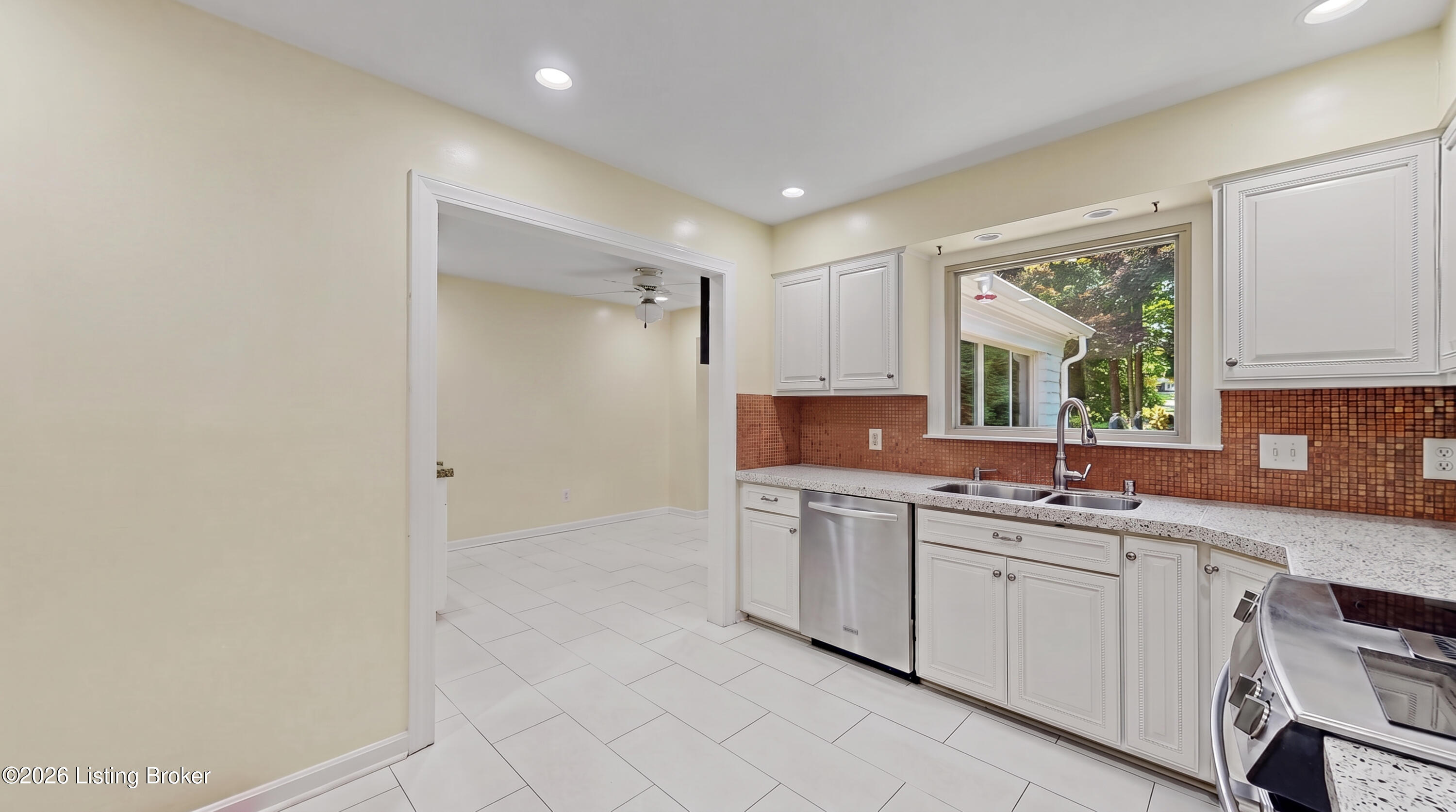 6711 John Hancock Pl