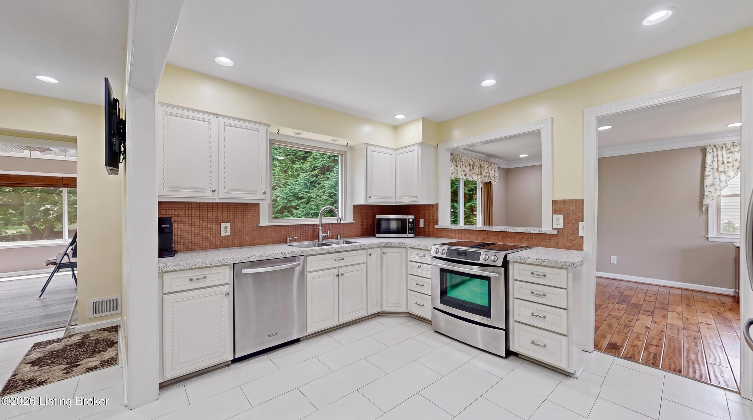 6711 John Hancock Pl