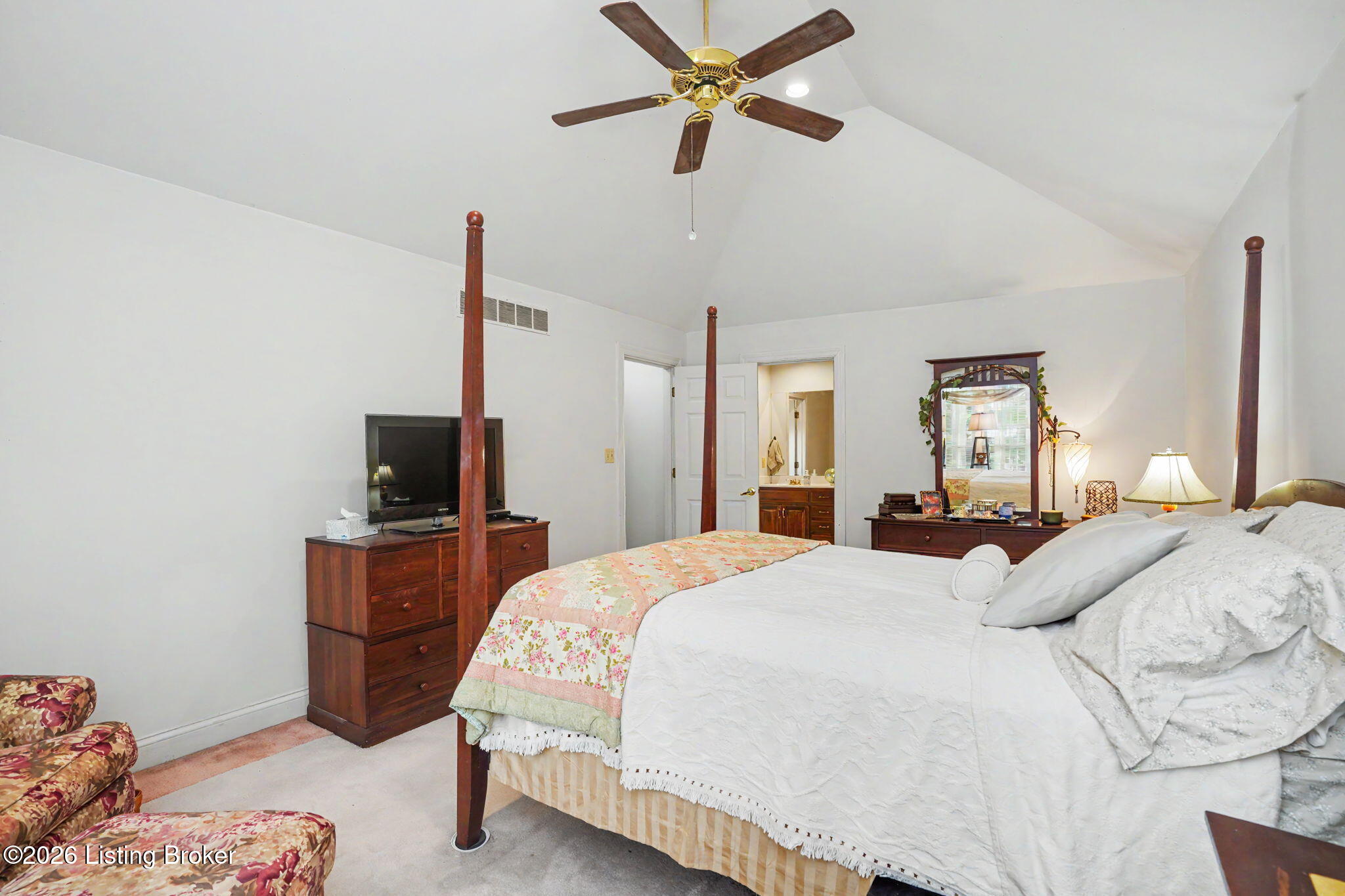 3719 E Locust Cir