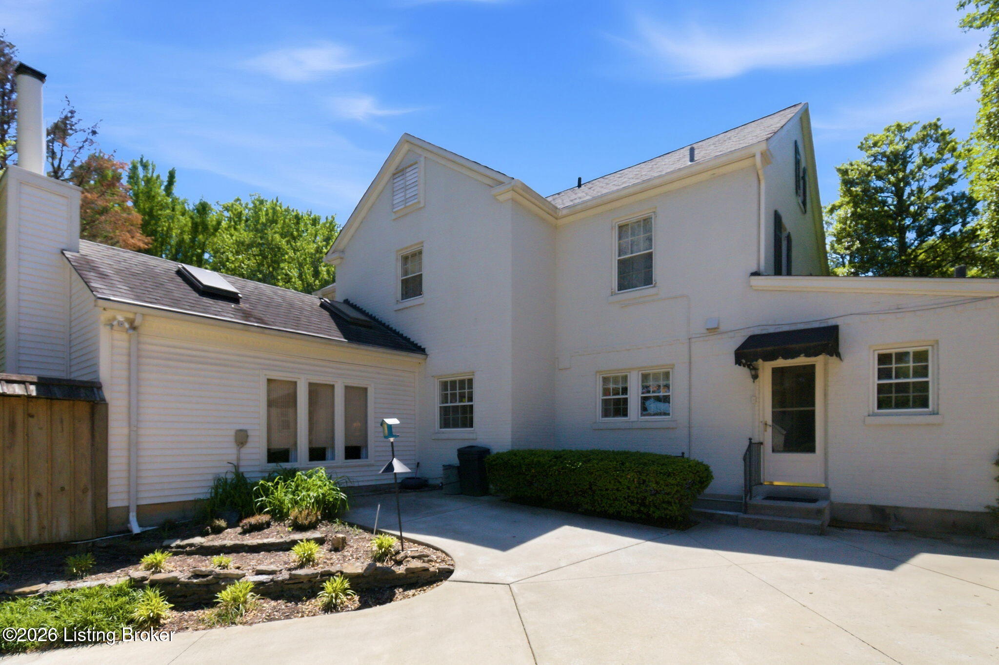 2343 Village Dr