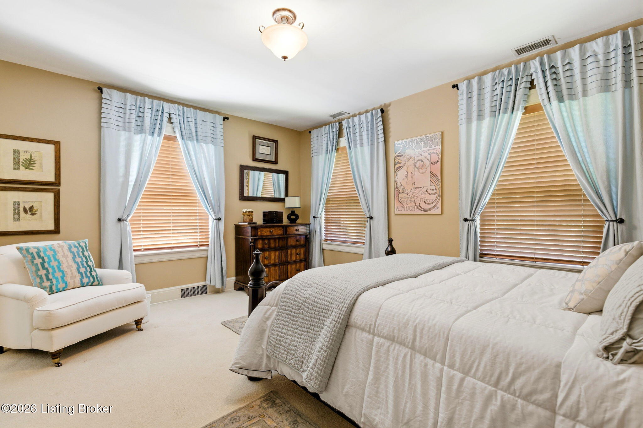 2343 Village Dr