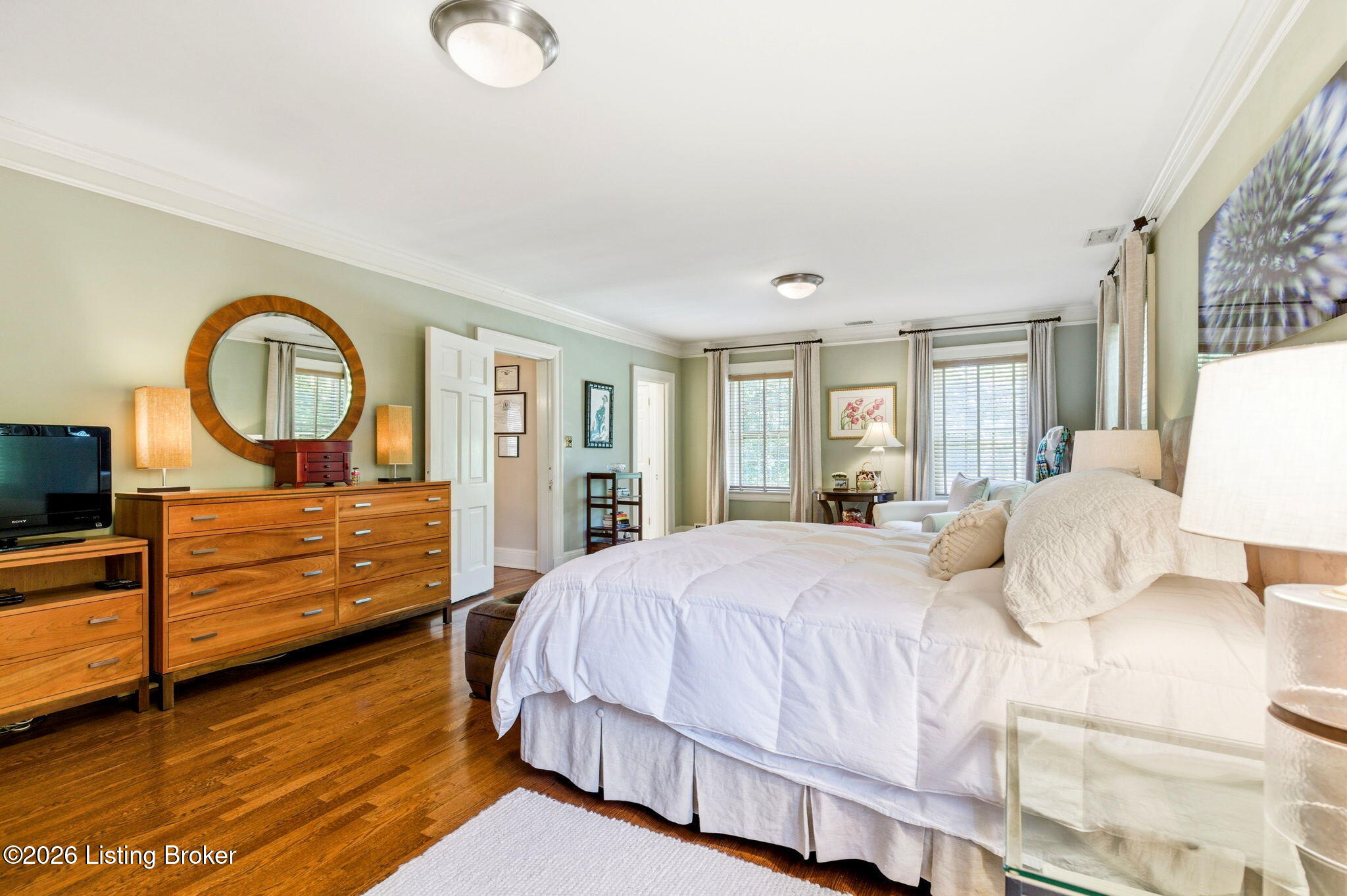 2343 Village Dr