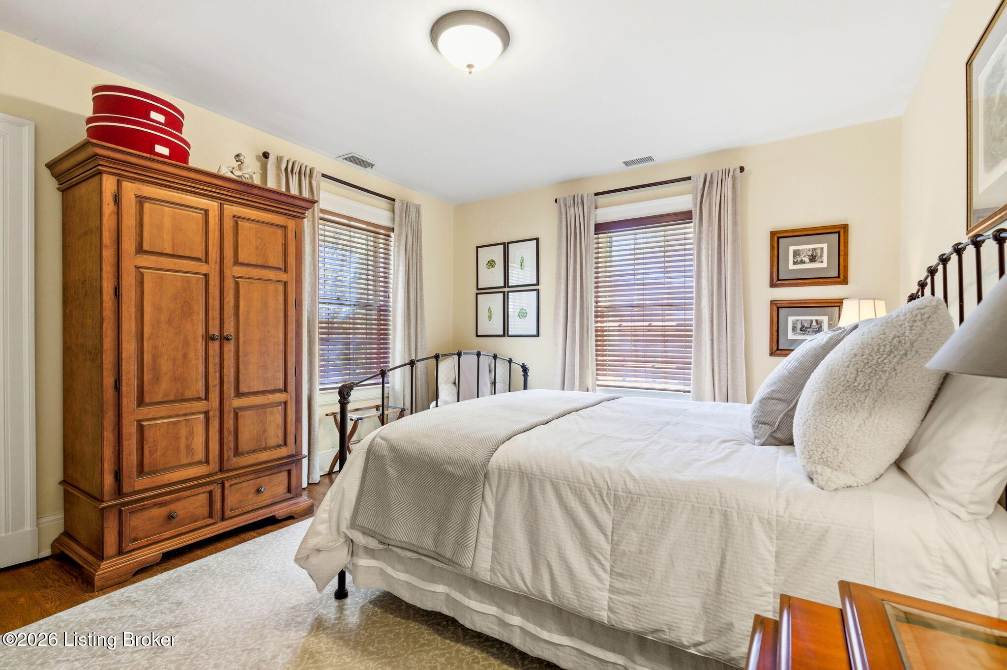 2343 Village Dr