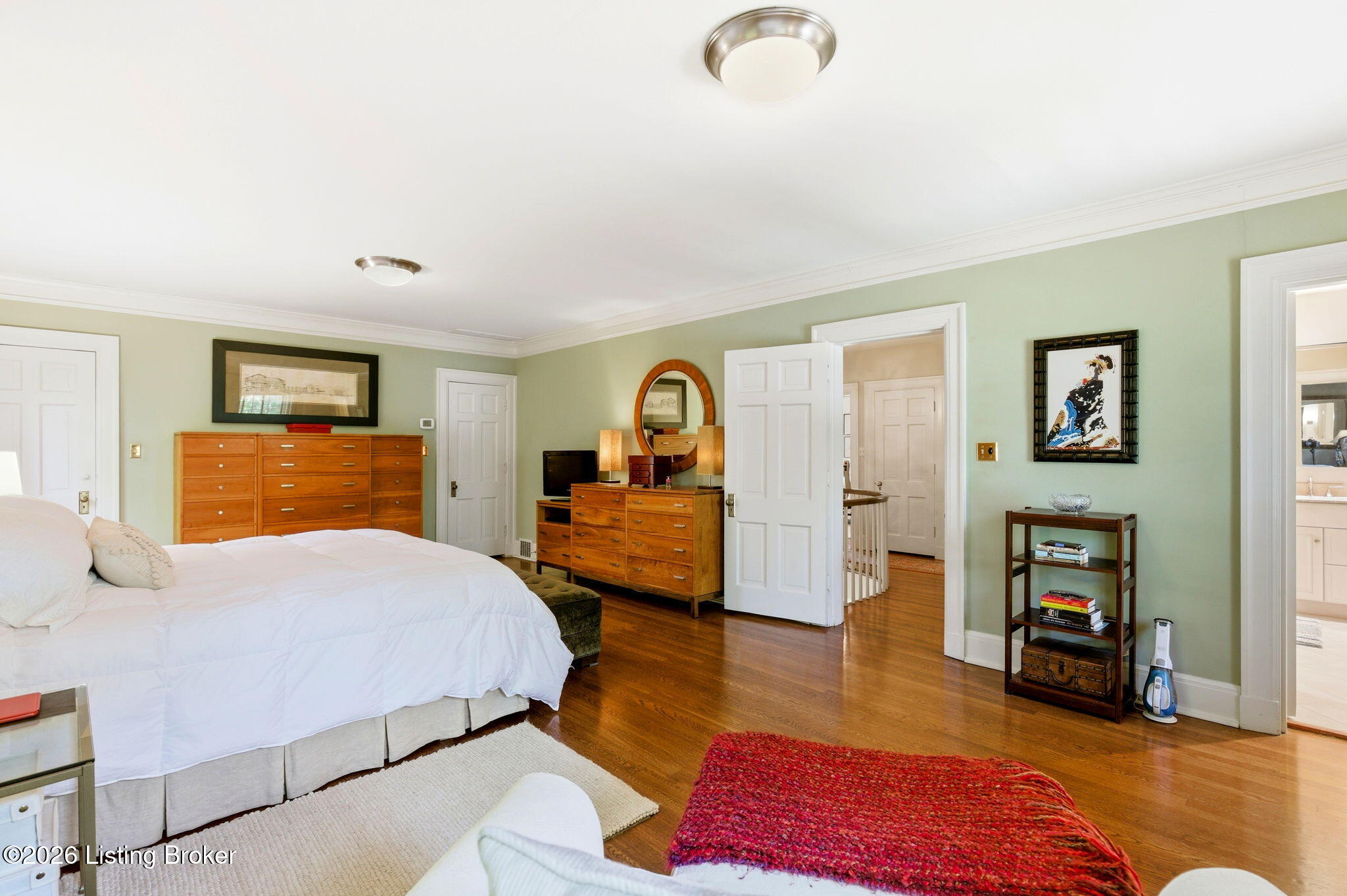 2343 Village Dr