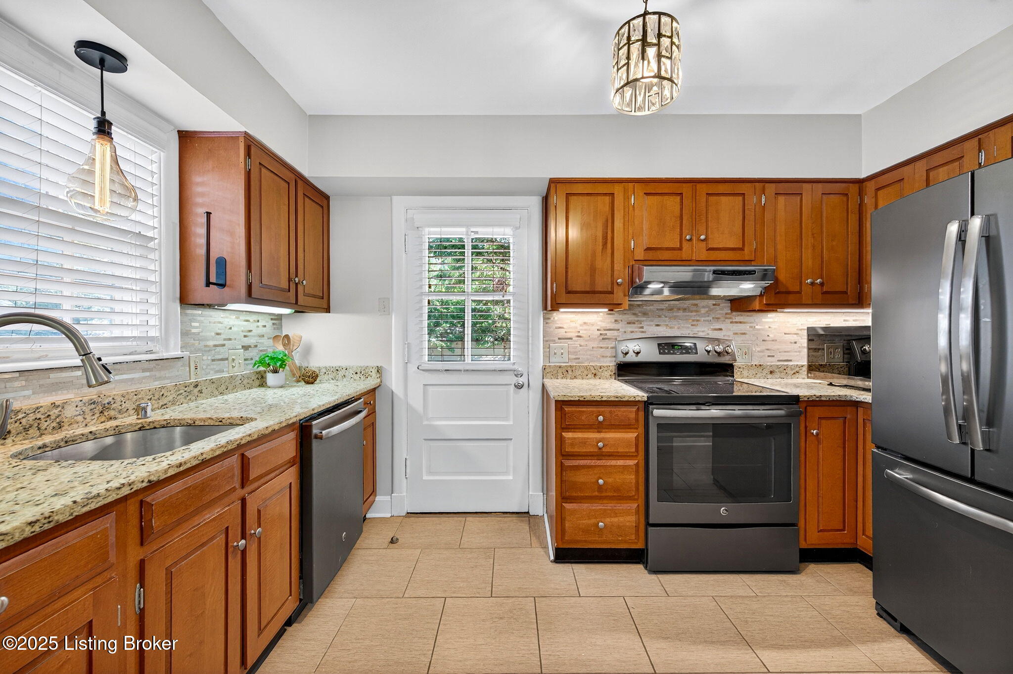 2325 Broadmeade Rd 1