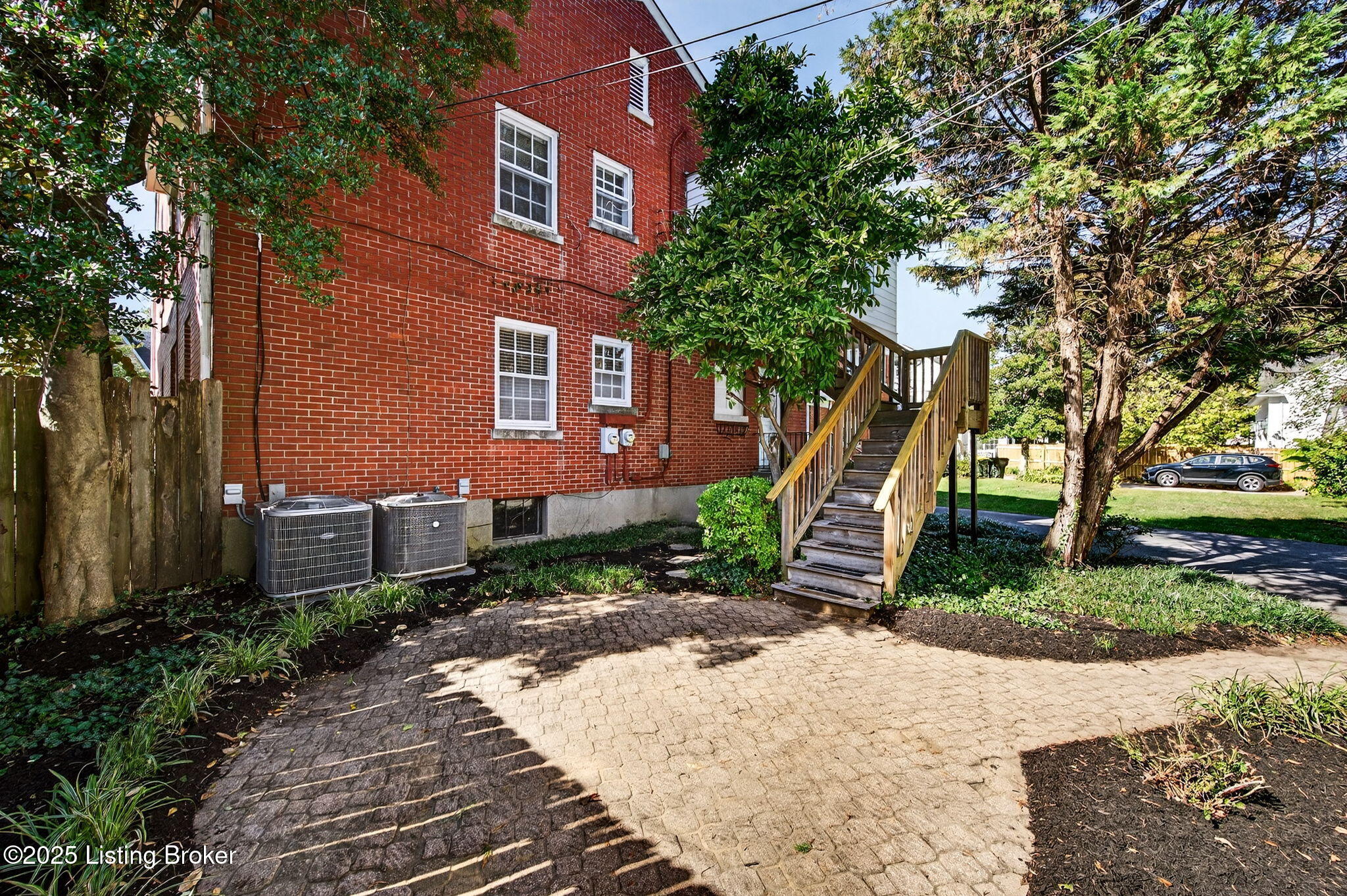 2325 Broadmeade Rd 1