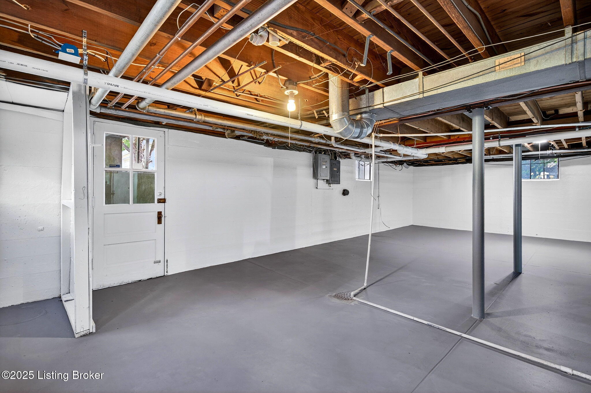 2325 Broadmeade Rd 1