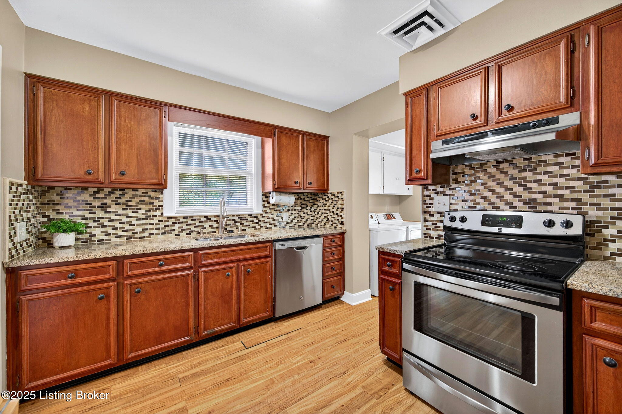 2325 Broadmeade Rd 2