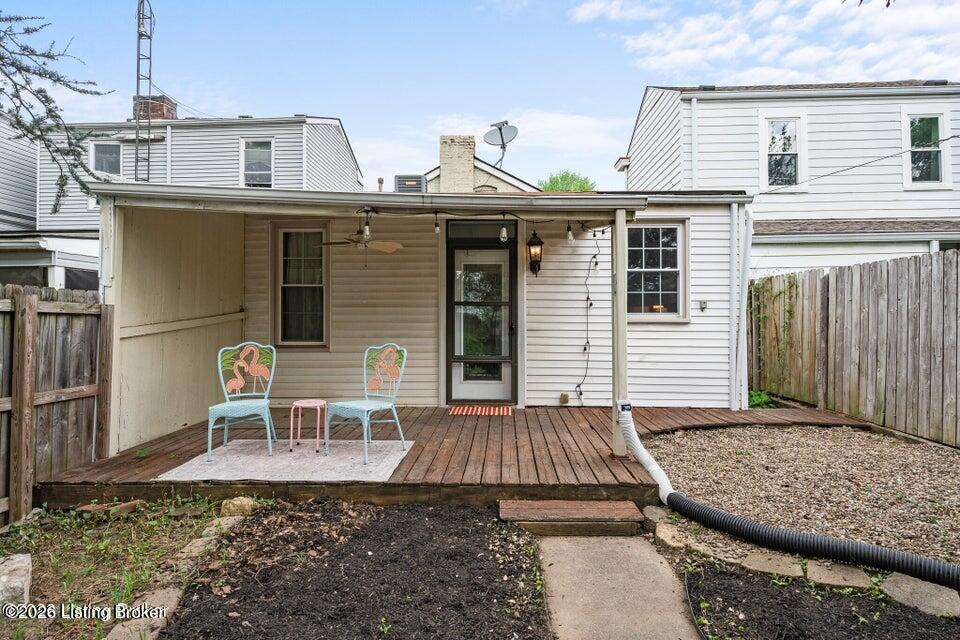 722 Camp St