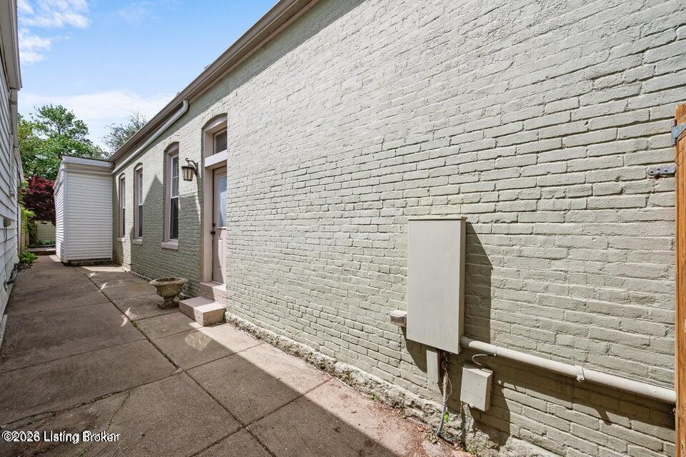 722 Camp St