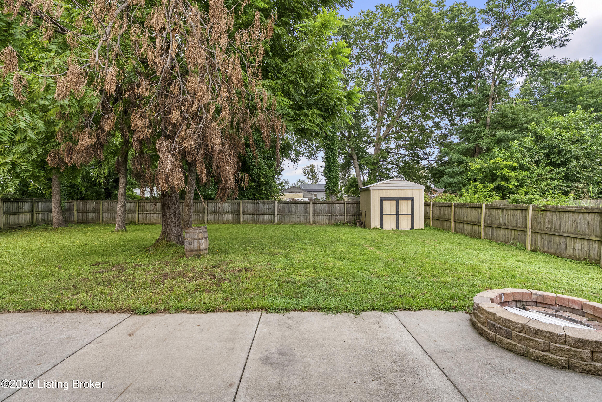 4405 Debbie Ct