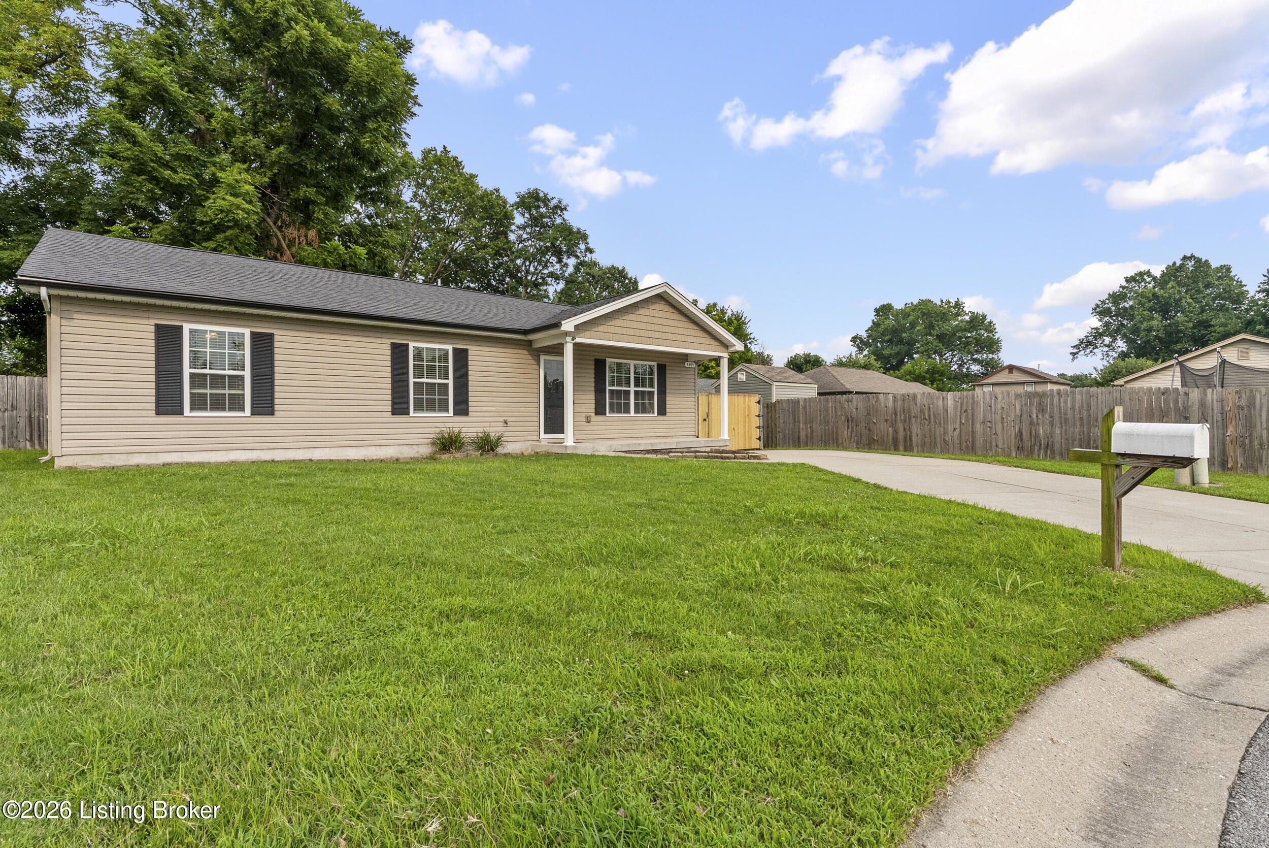 4405 Debbie Ct