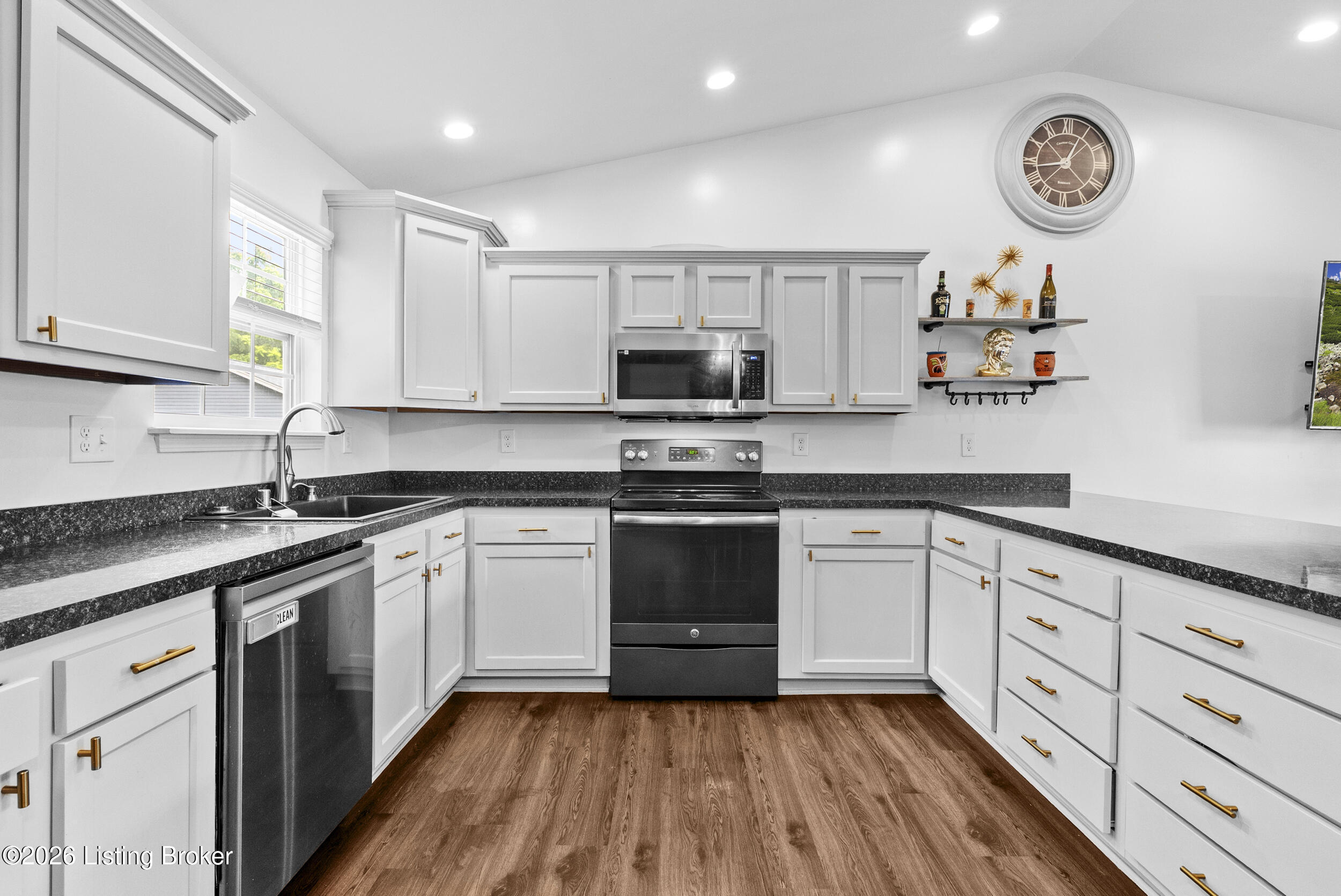 4405 Debbie Ct