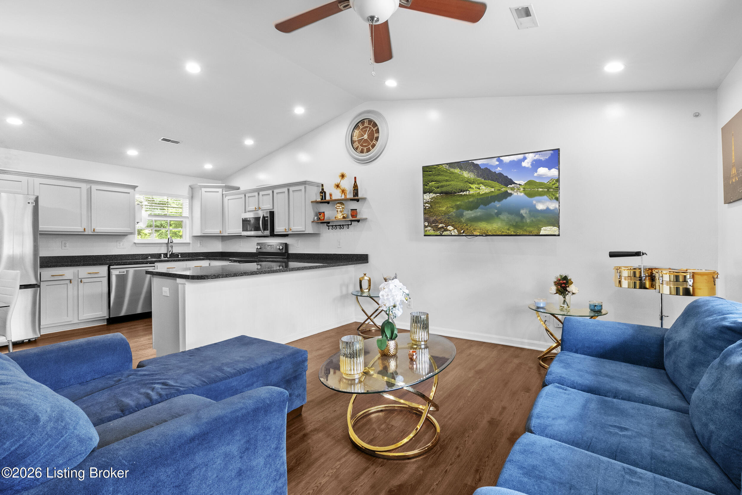 4405 Debbie Ct