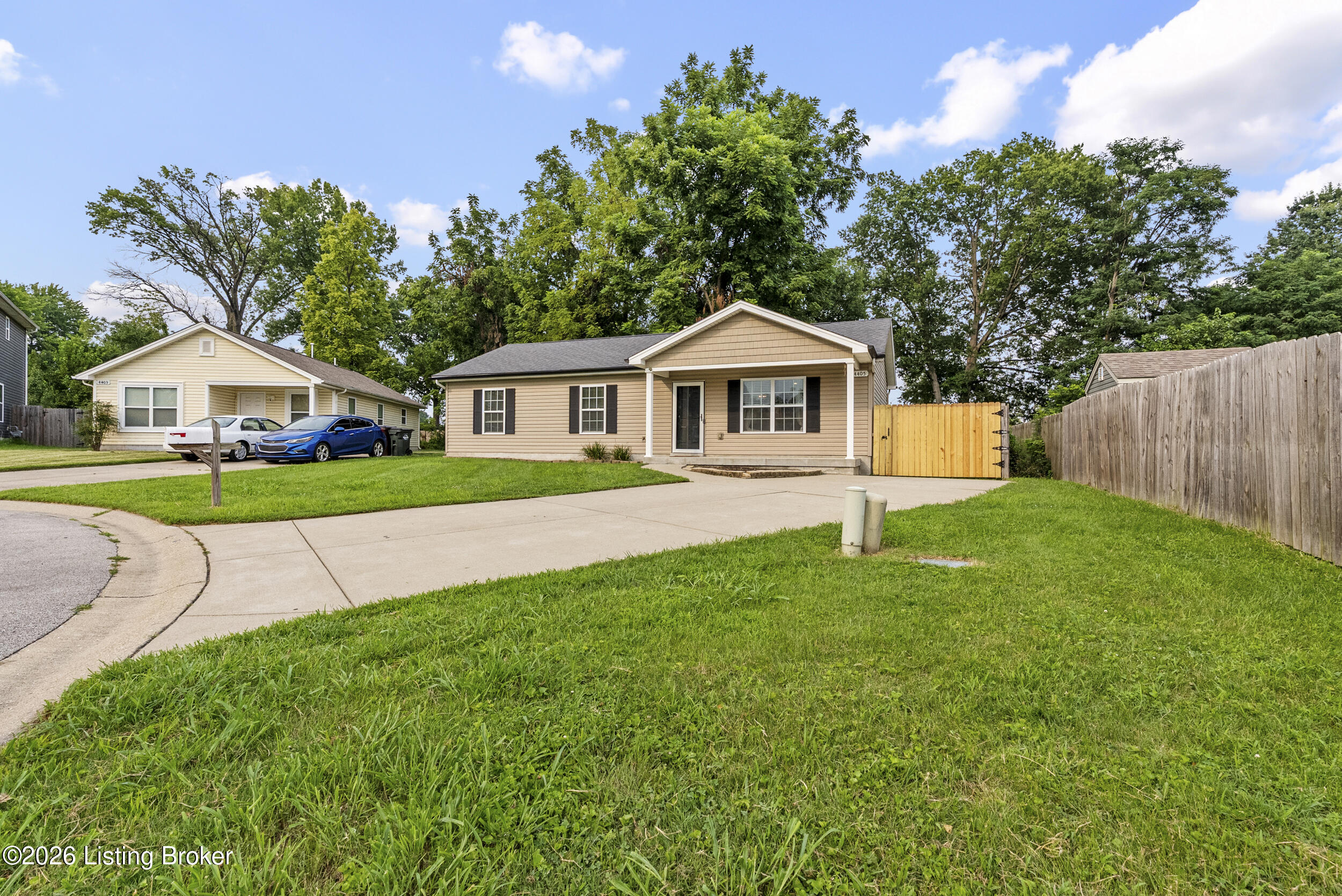 4405 Debbie Ct