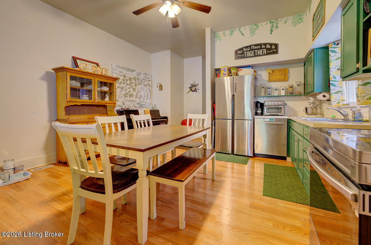 2318 Garland Ave
