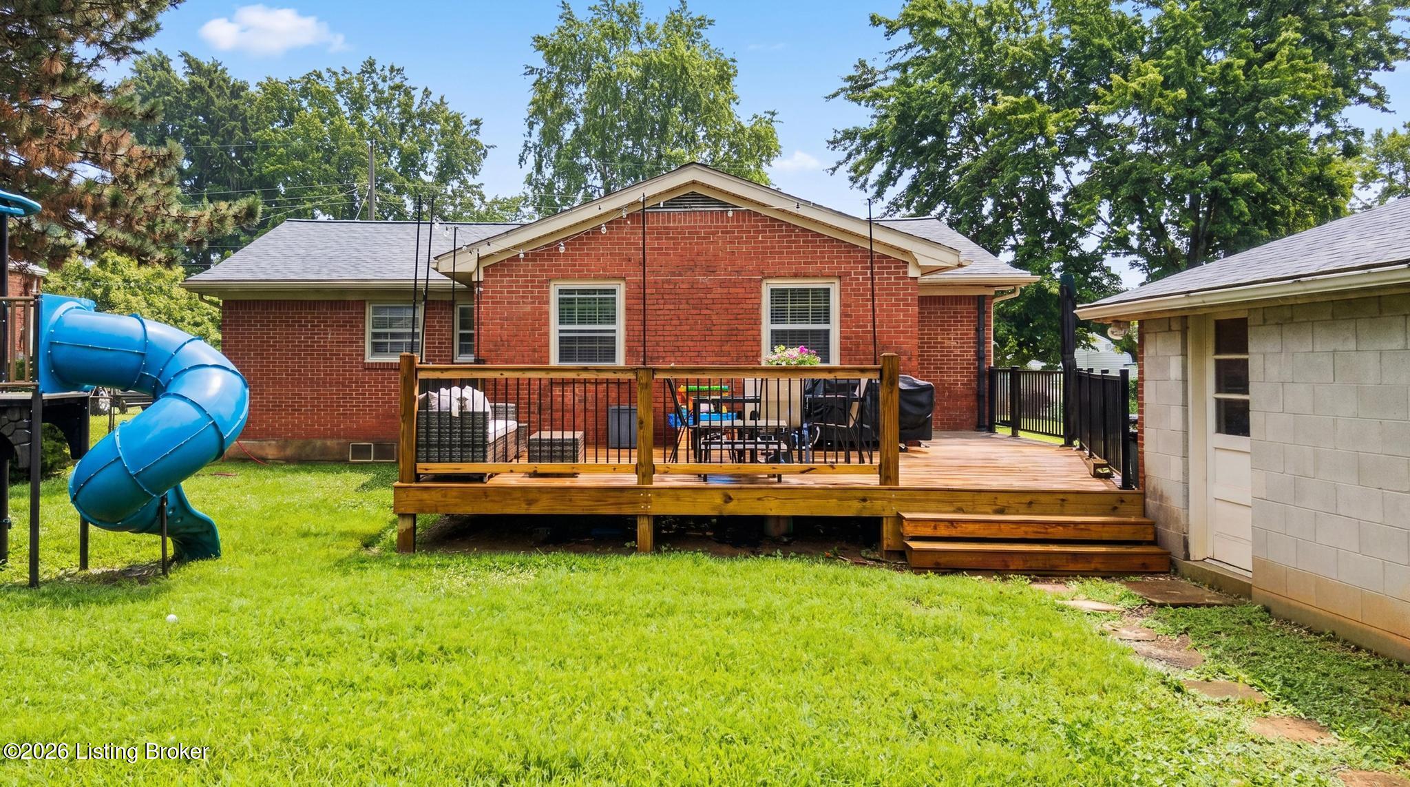 2306 Allegheny Dr