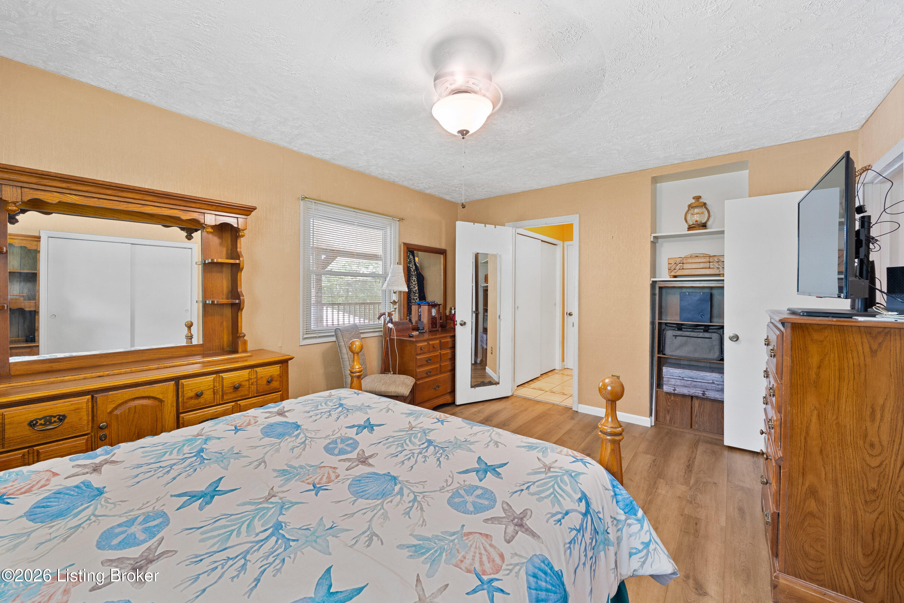 1193 Castlerock Dr