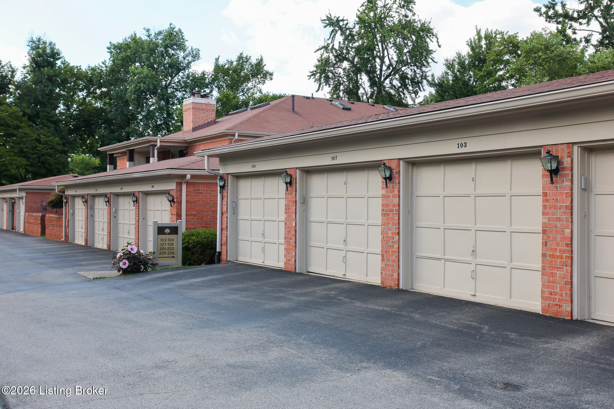 103 Forest Park Rd