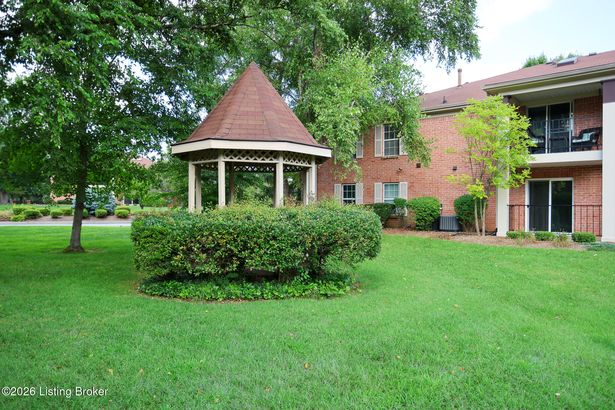 103 Forest Park Rd