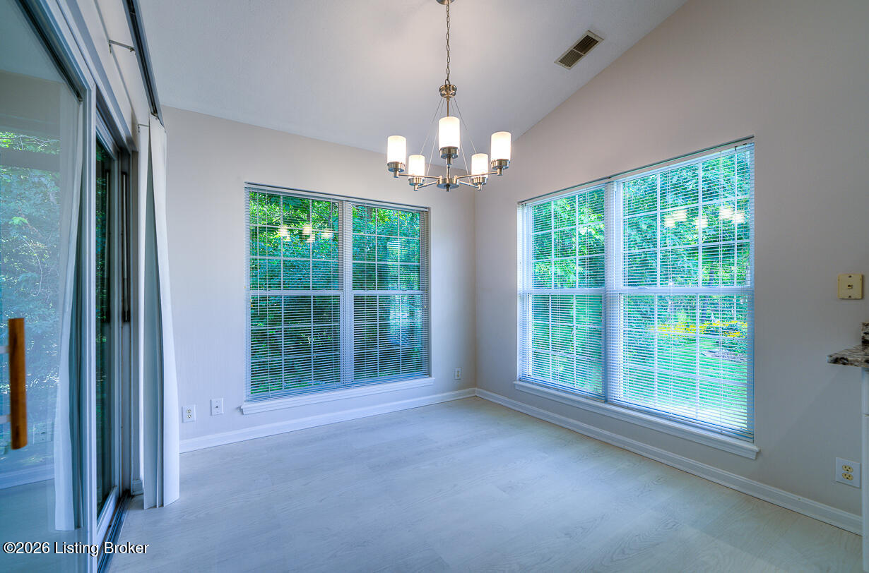 533 Village Lake Dr
