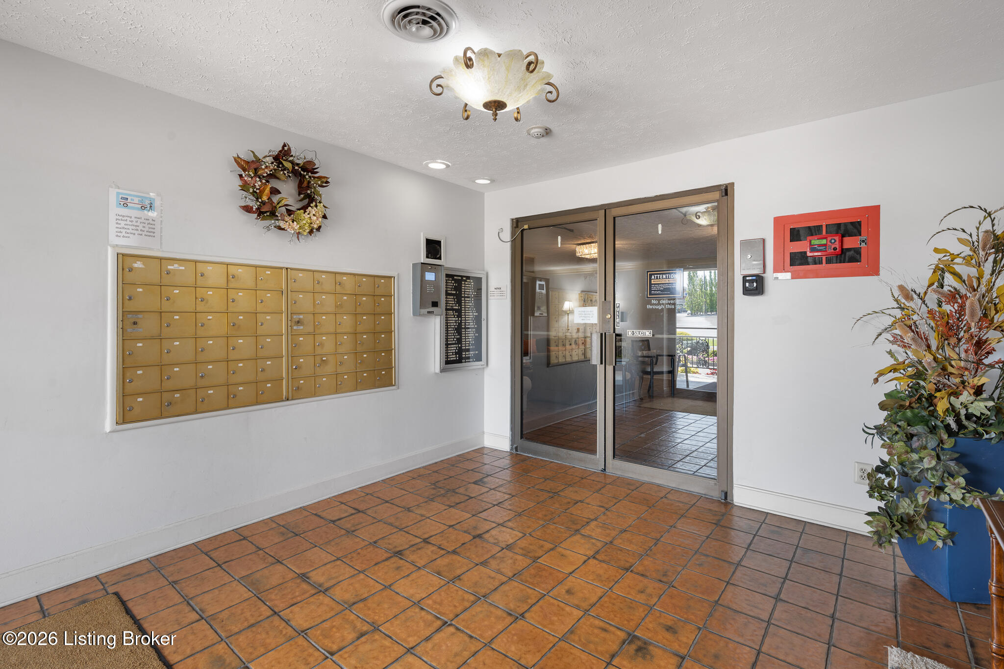 3030 Breckenridge Ln APT 112