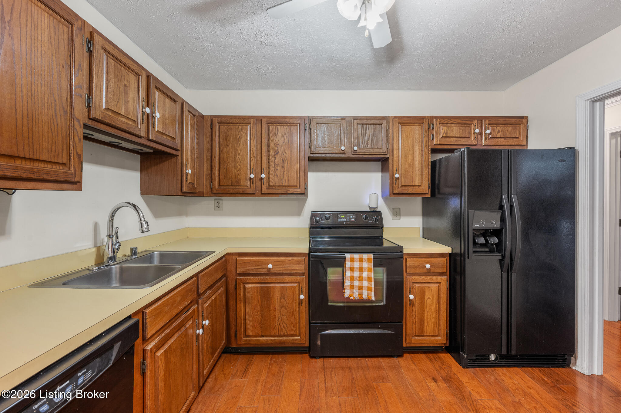 3030 Breckenridge Ln APT 112