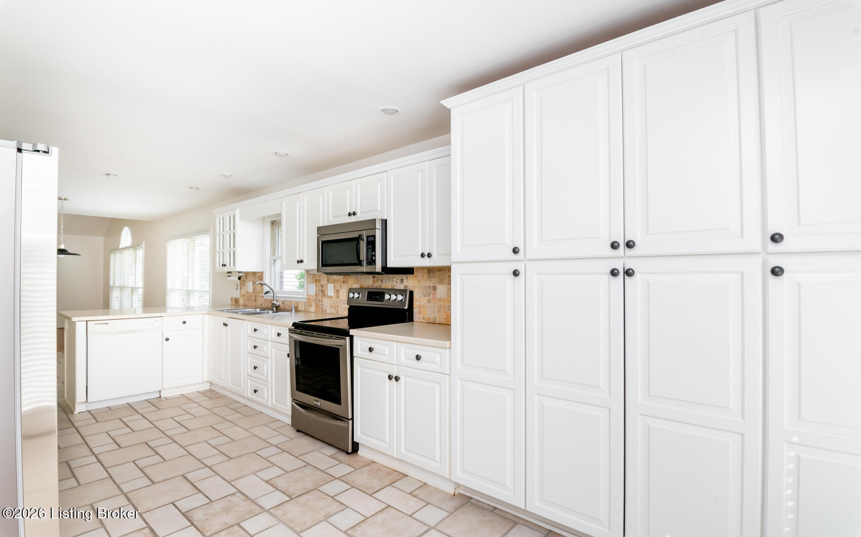 3155 Bushmill Park