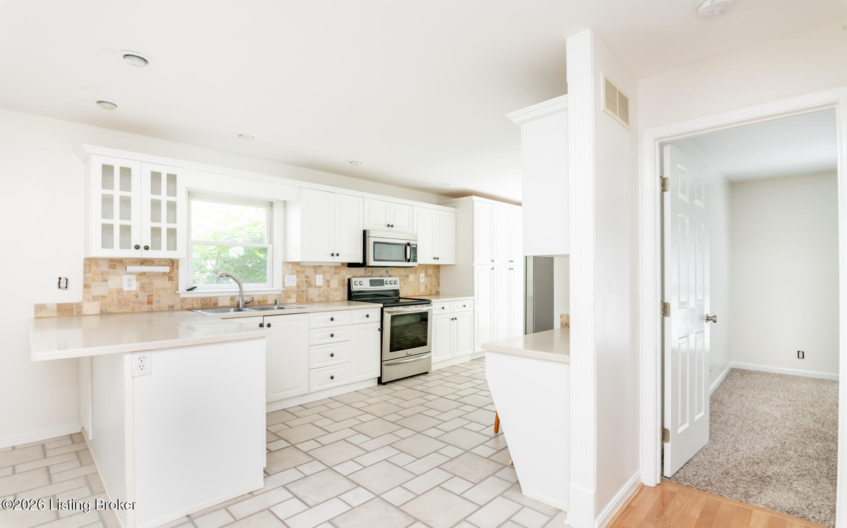 3155 Bushmill Park