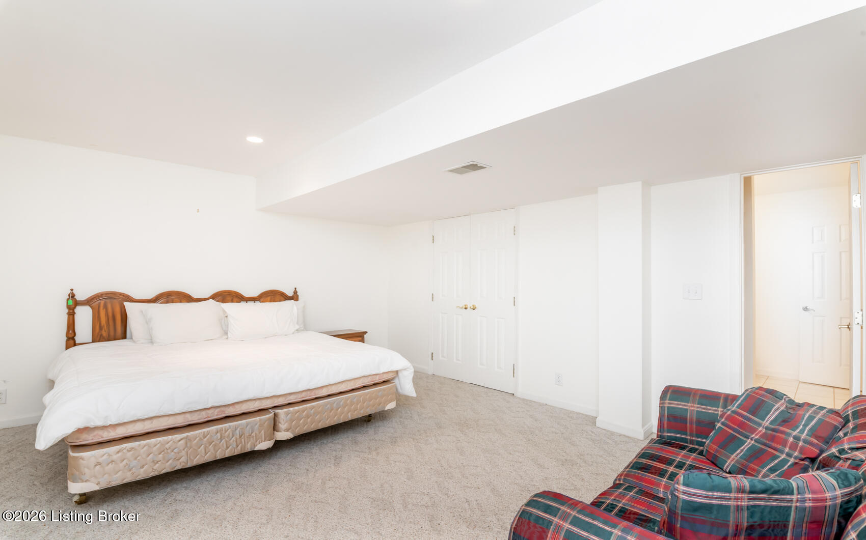 3155 Bushmill Park