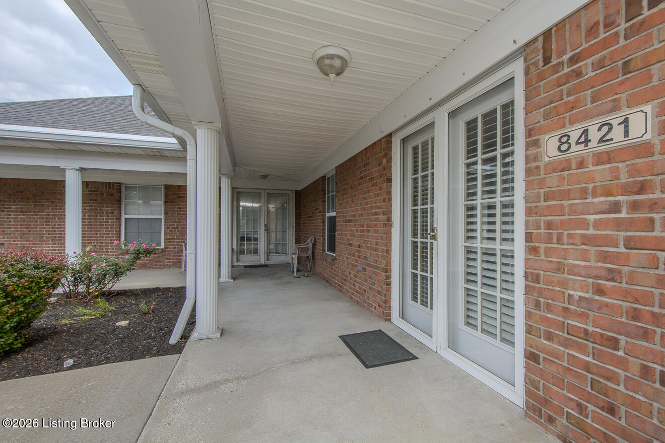 8421 Elsie Ct