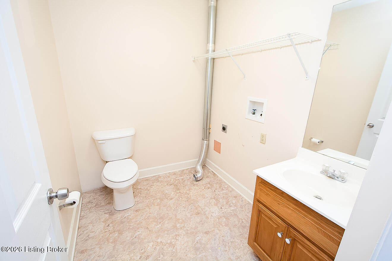 8421 Elsie Ct